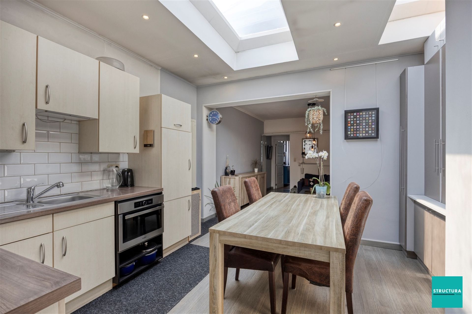 Instapklare woning met prachtige tuin foto 7