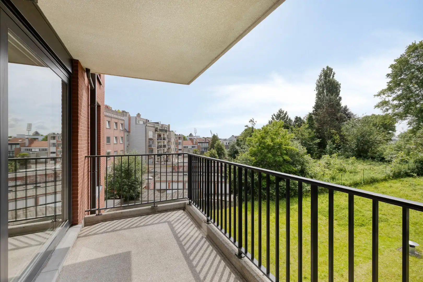 Instapklaar 1-slpk appartement te Laken foto 6