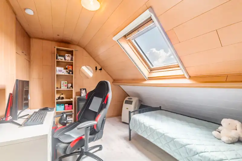 Knappe stijvolle instapklare woning - 4 slpkmrs !! foto 13