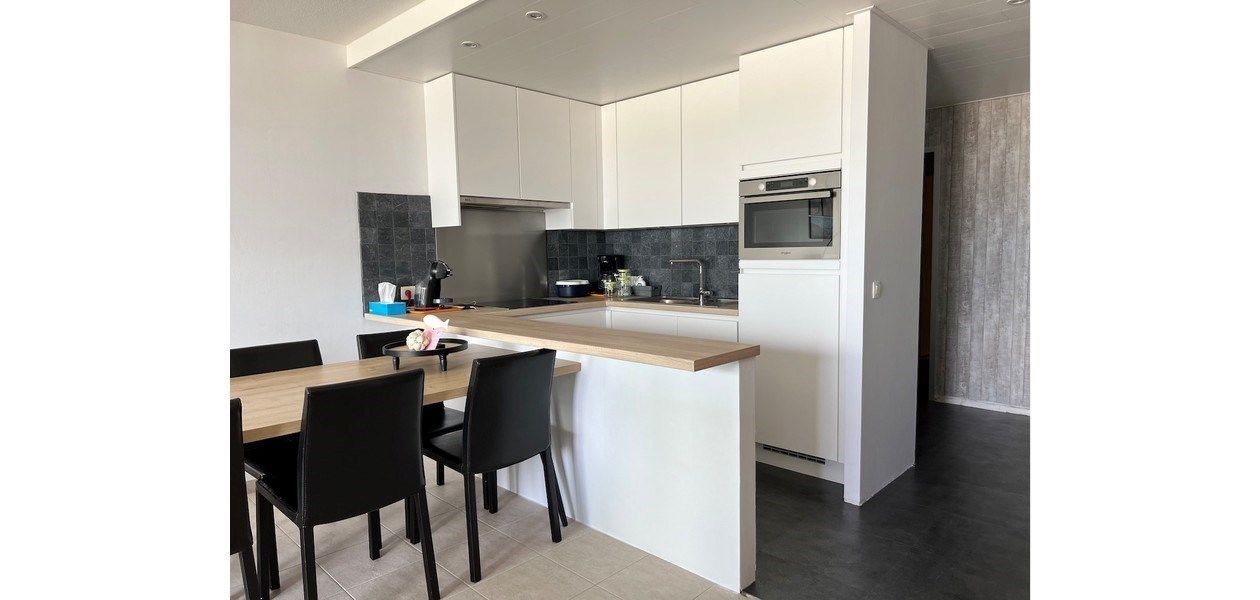 Gemeubeld appartement met 1 slaapkamer - frontaal zeezicht foto 6