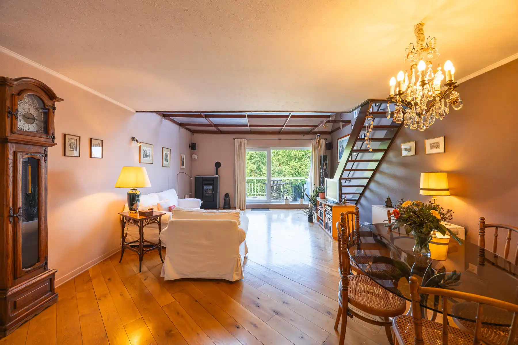 Instapklare duplex met prachtig uitzicht en parkings foto 4