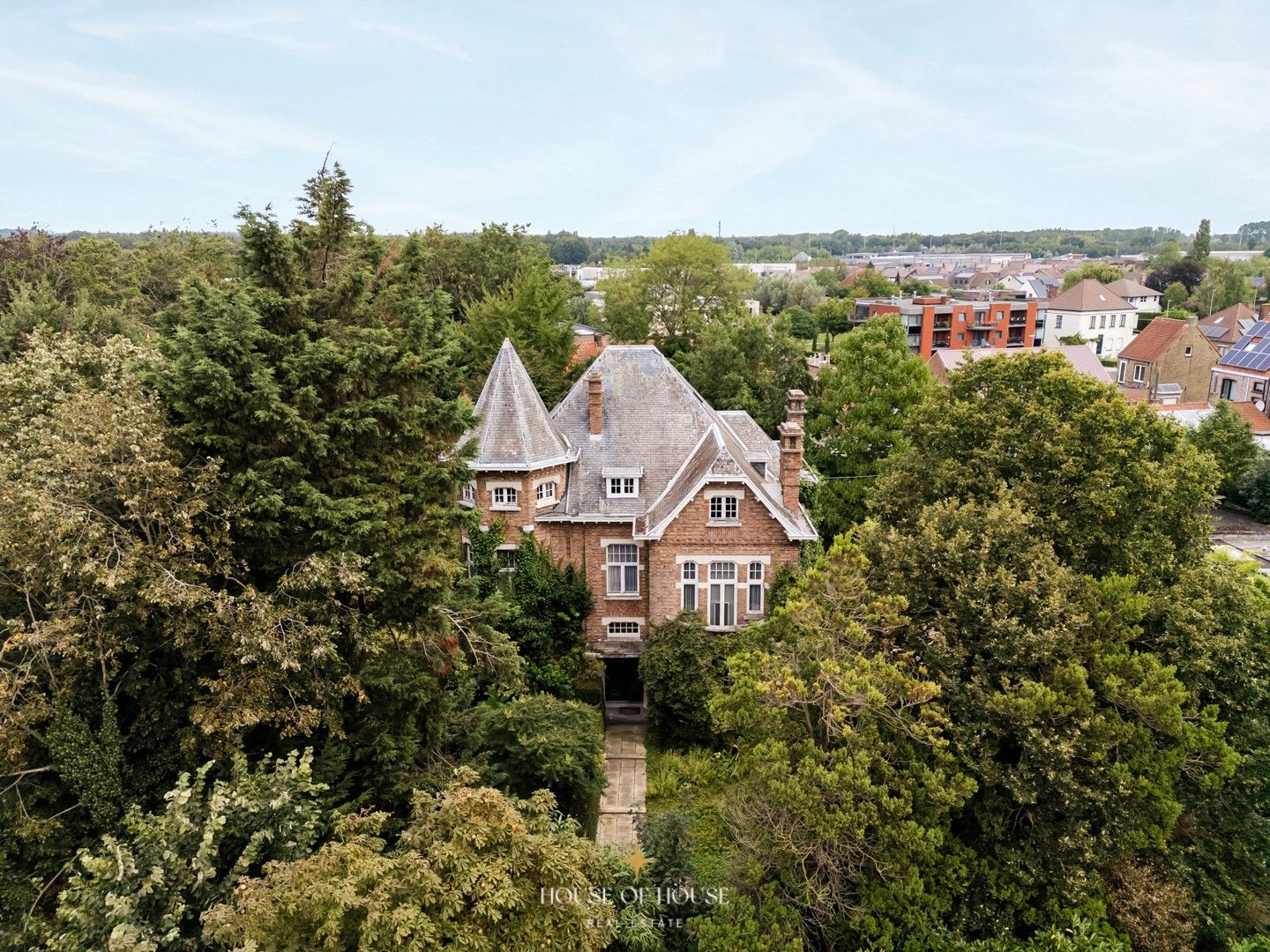 Kasteelvilla met prachtige tuin en zonder renovatieverplichting foto 3