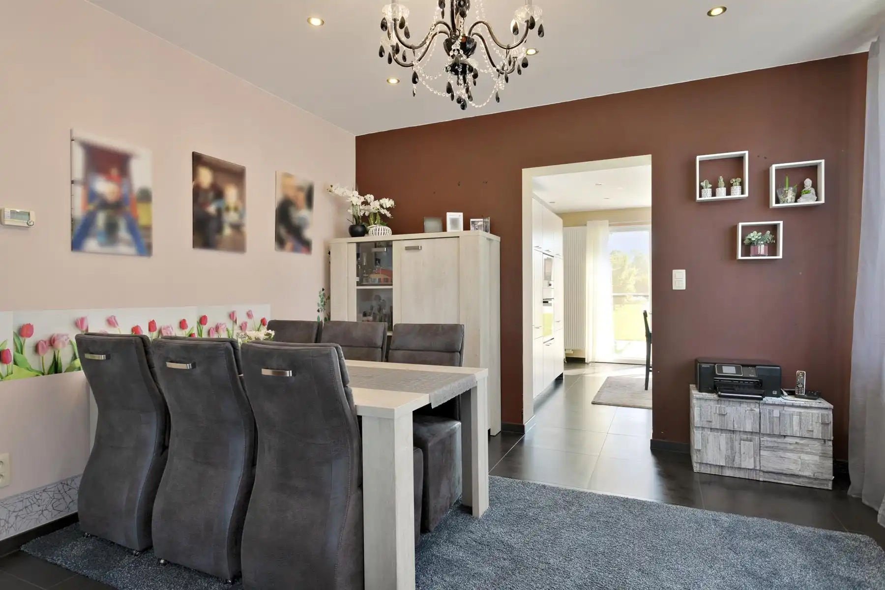 Ruime, instapklare gezinswoning te BEGIJNENDIJK foto 4