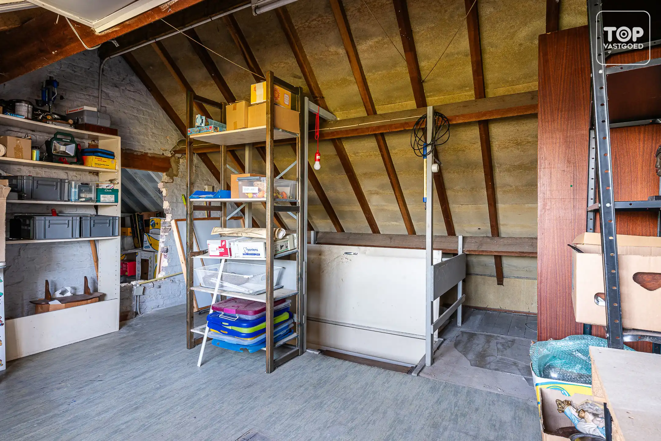 Ontdek deze te renoveren woning met 4 slaapkamers te Mariakerke! foto 22