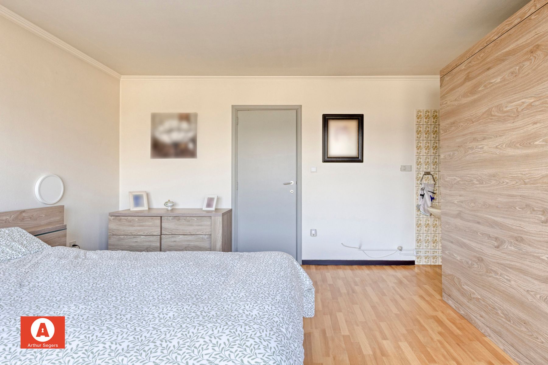 Ruime woning met zuidgerichte tuin en achteruitweg foto 20