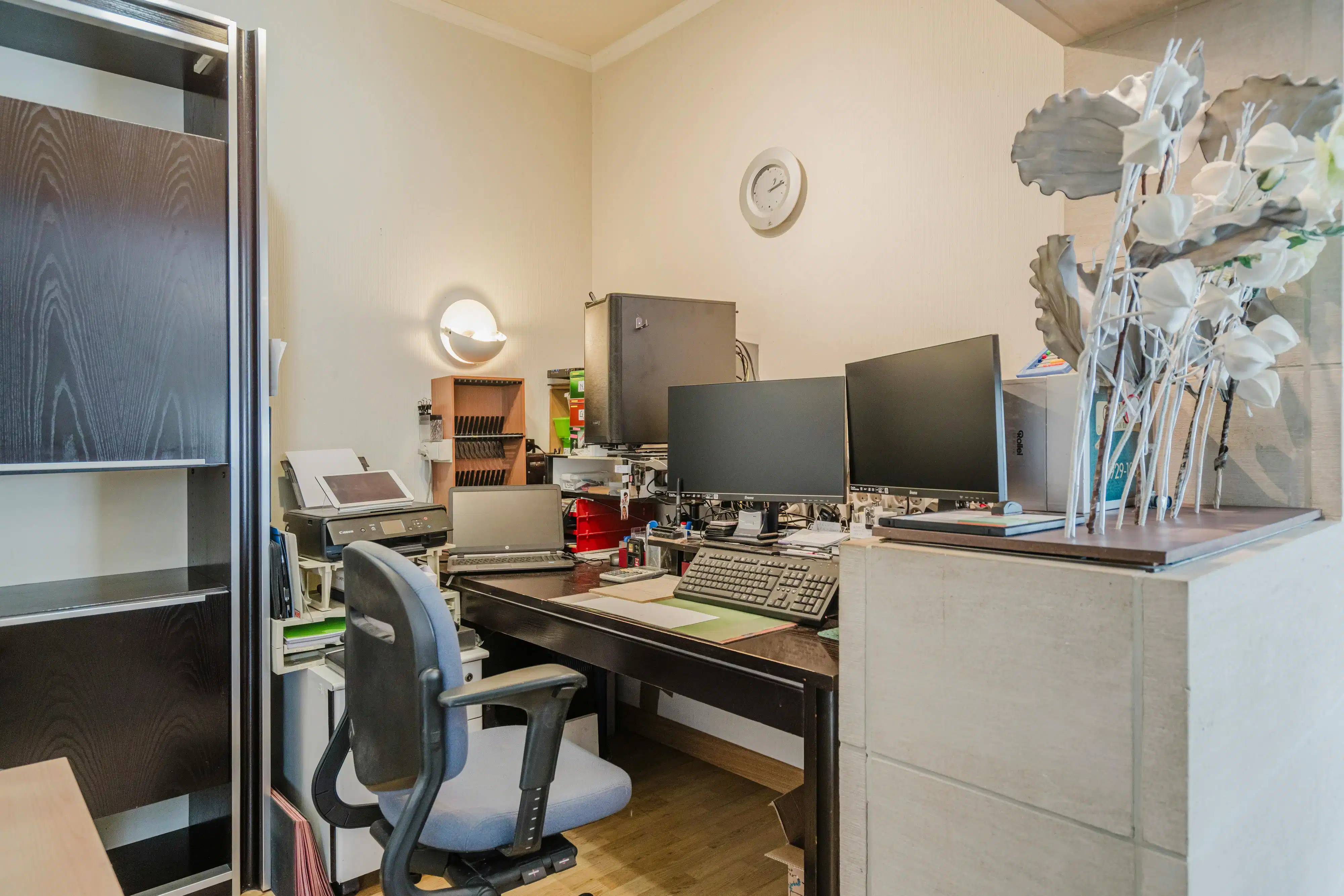 Gelijkvloerse villa met veelzijdige loods nabij het Preshoekbos foto 29