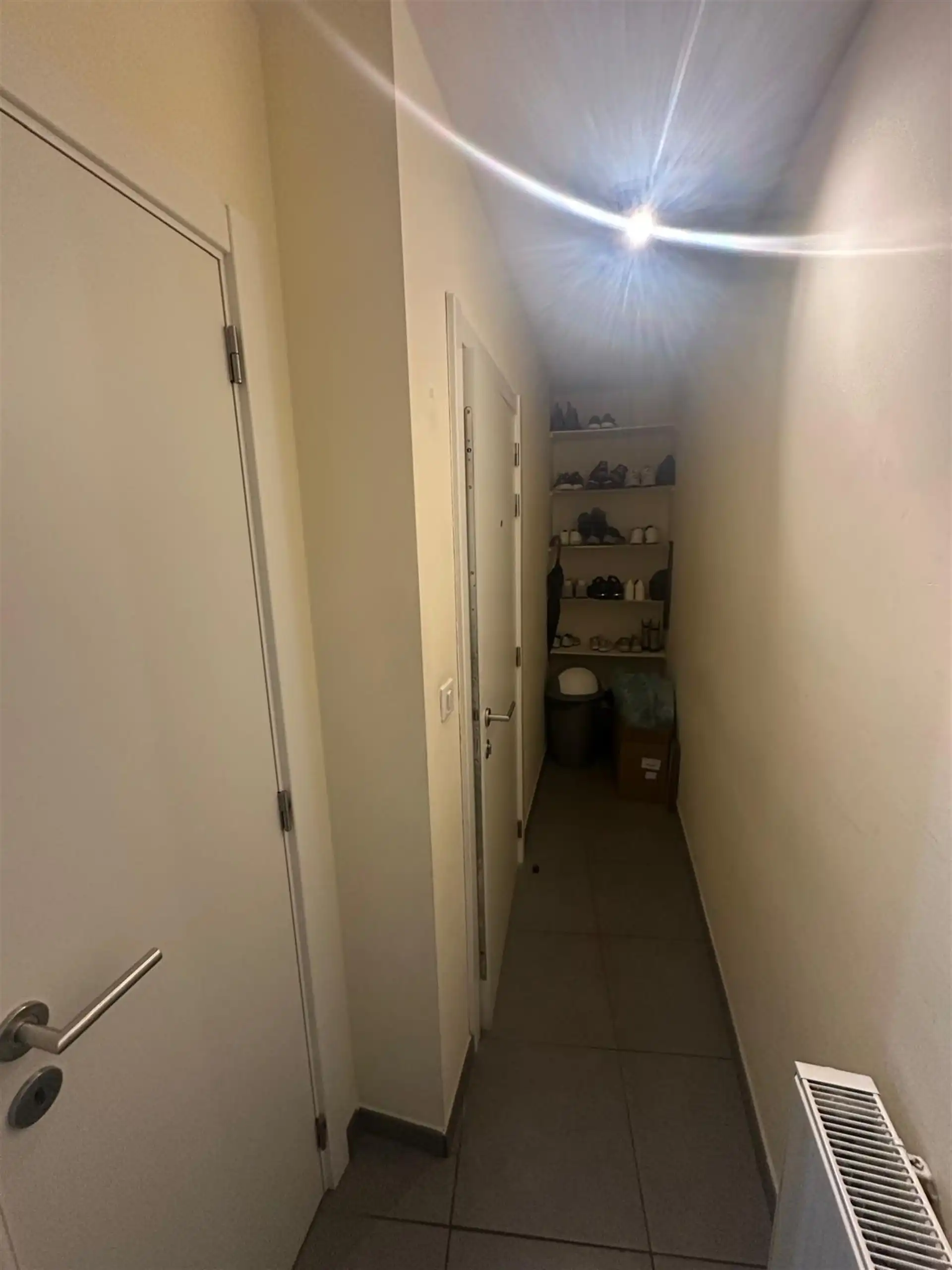 Ruim appartement met 2 slaapkamers en garage foto 5