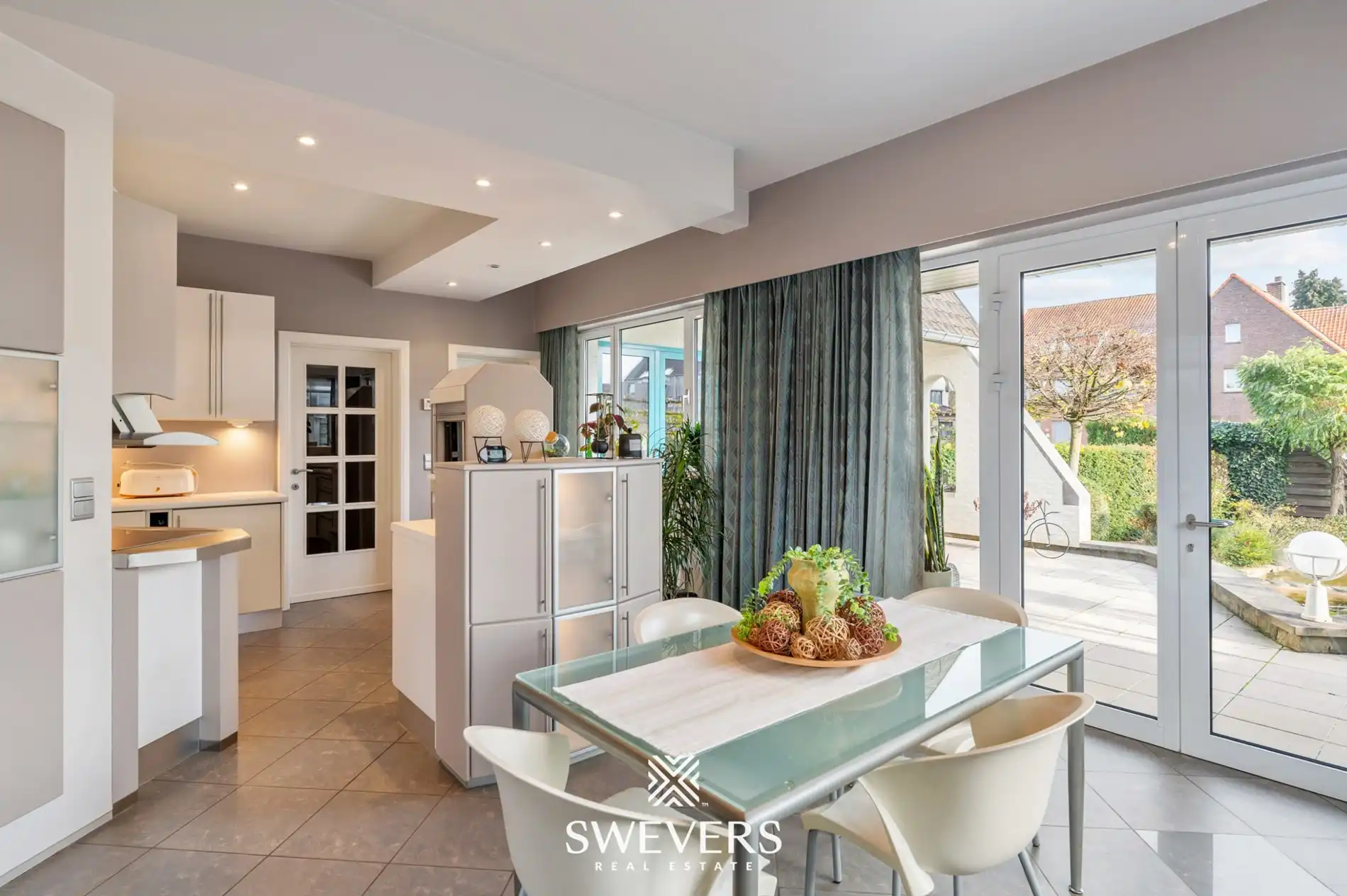 Instapklare gezinswoning op 11are 30ca in centrum Beringen foto 10