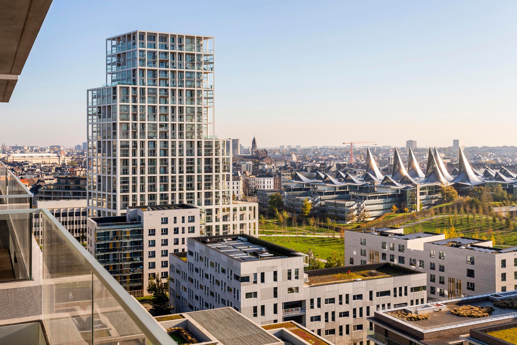 2 slaapkamer appartement met adembenemend zicht foto 1