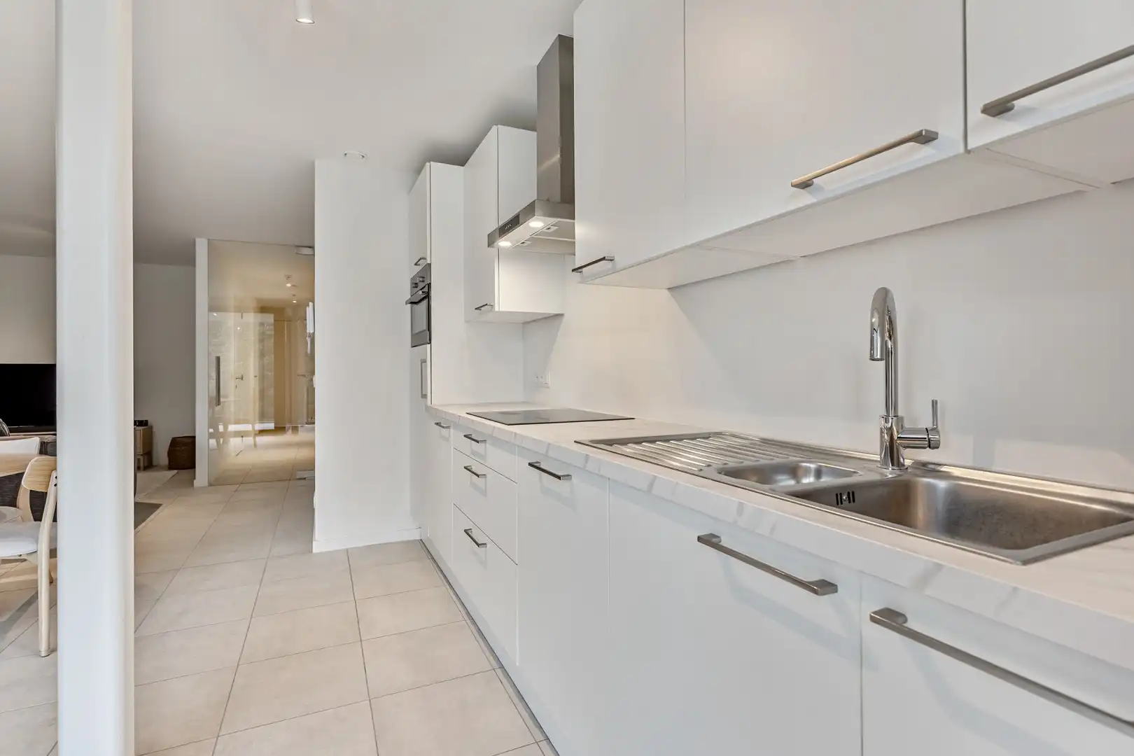 Modern en comfortabel appartement met 2 slaapkamers en terras te Kuringen foto 4