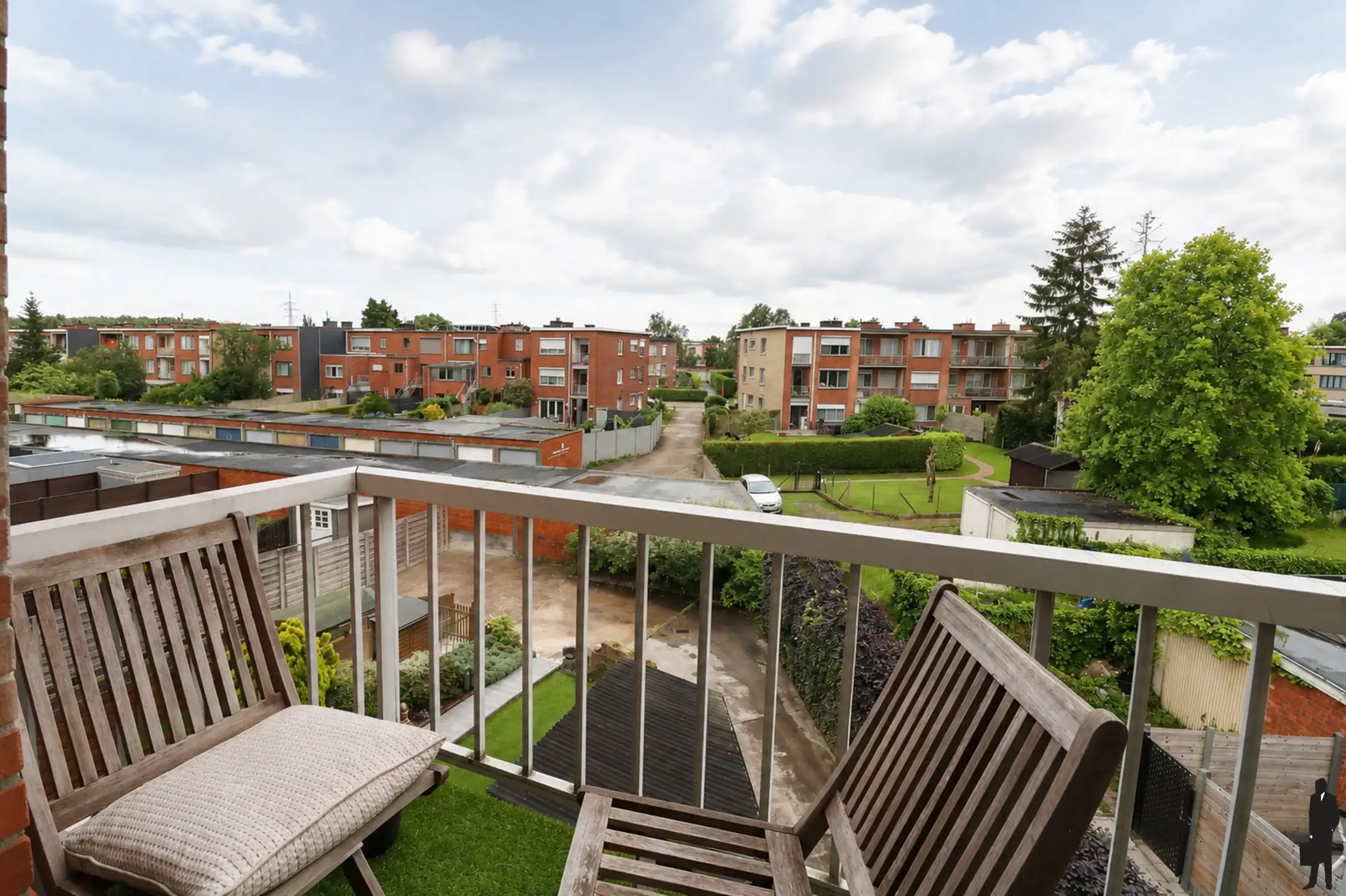 Opbrengsteigendom met parking op toplocatie foto 12