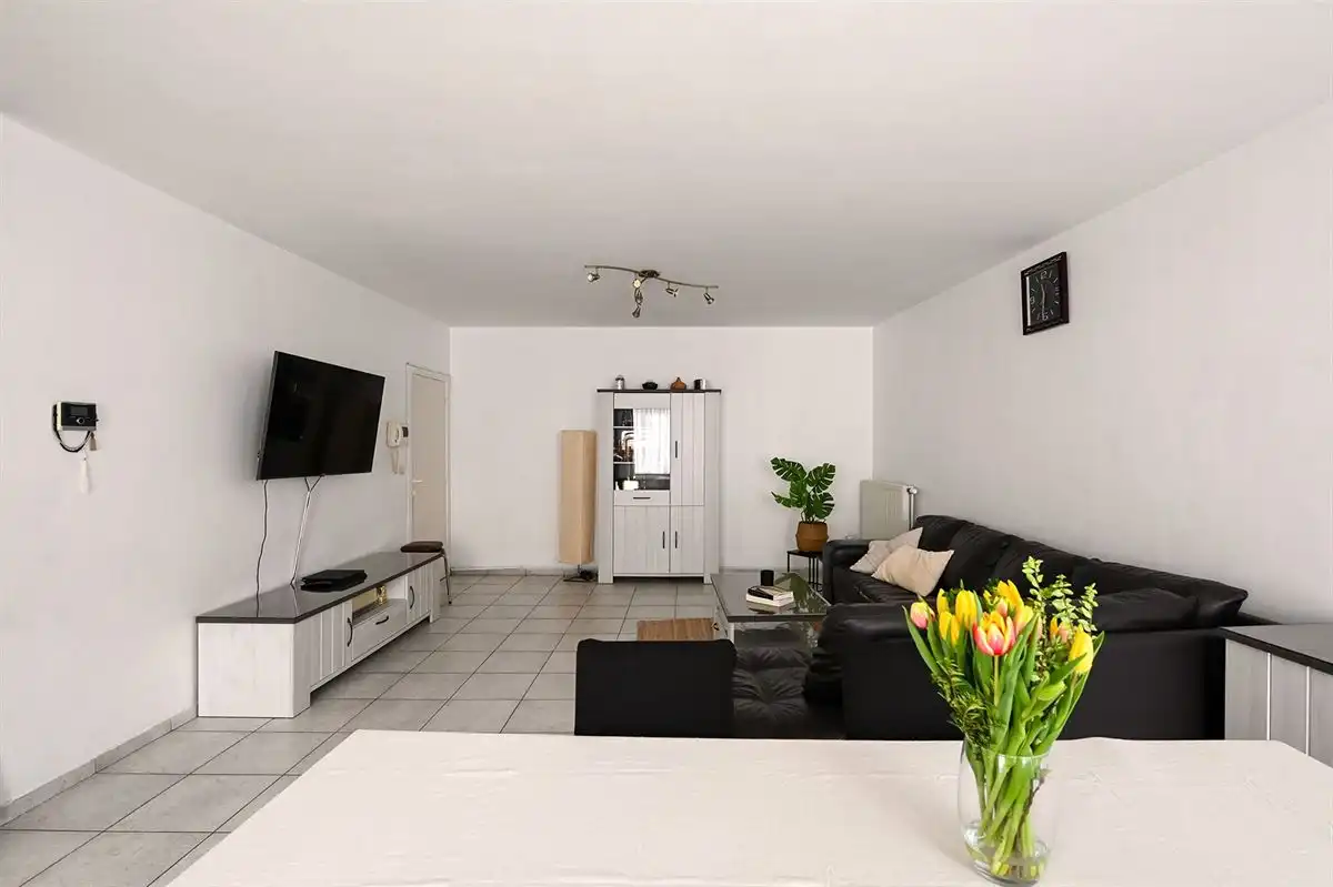 Zeer ruim appartement (120 m²) met 2 SLPK, terras en EPC-label A foto 8