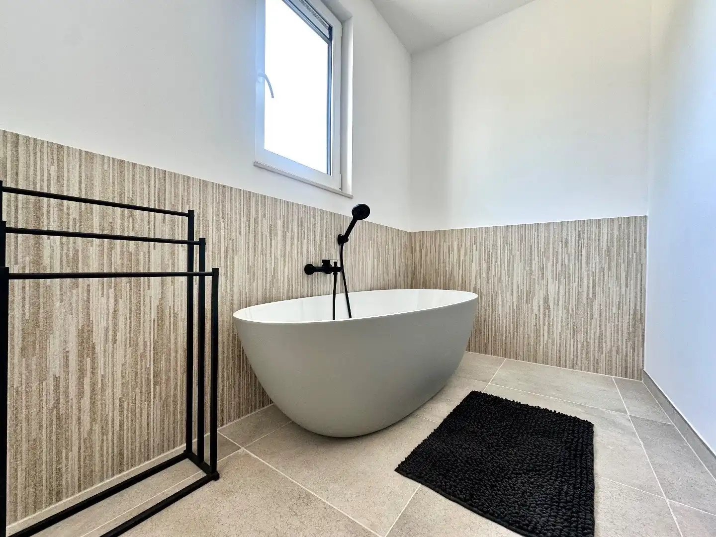 Nieuwbouwwoning te huur in Heers met drie slaapkamers  foto 16