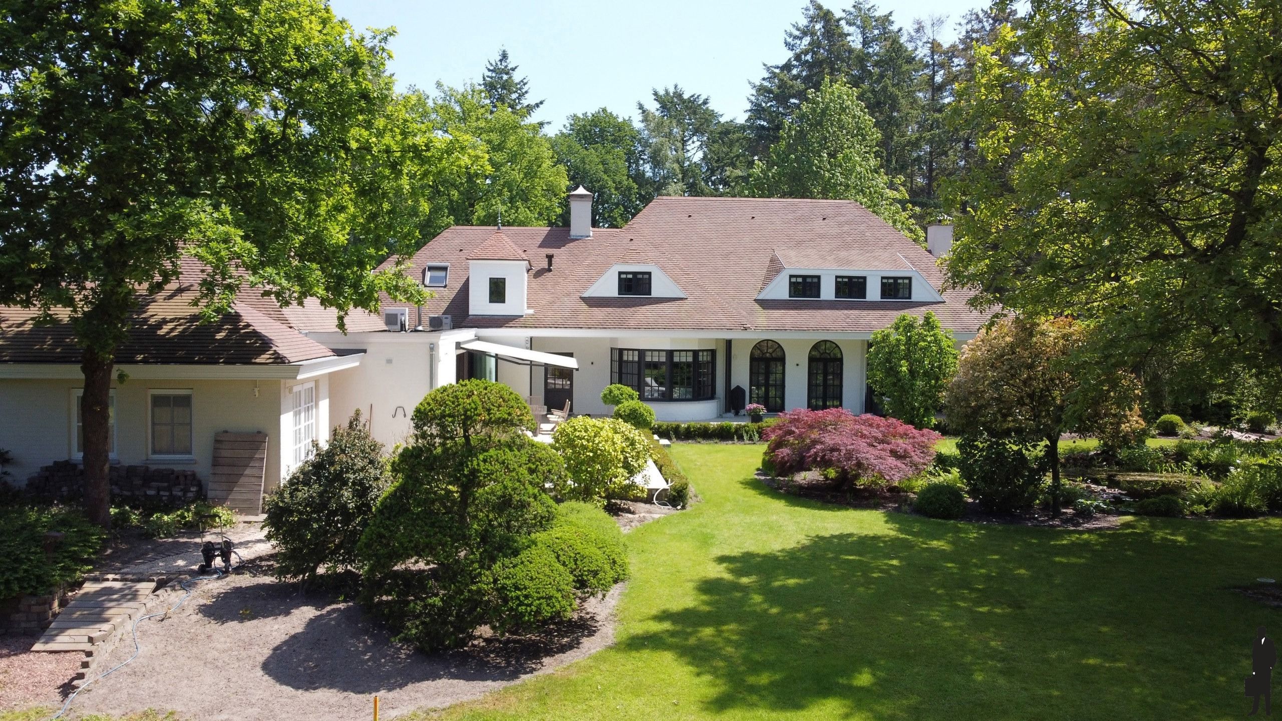 Tijdloze, volledig gerenoveerde villa te Oud-Turnhout  foto 2
