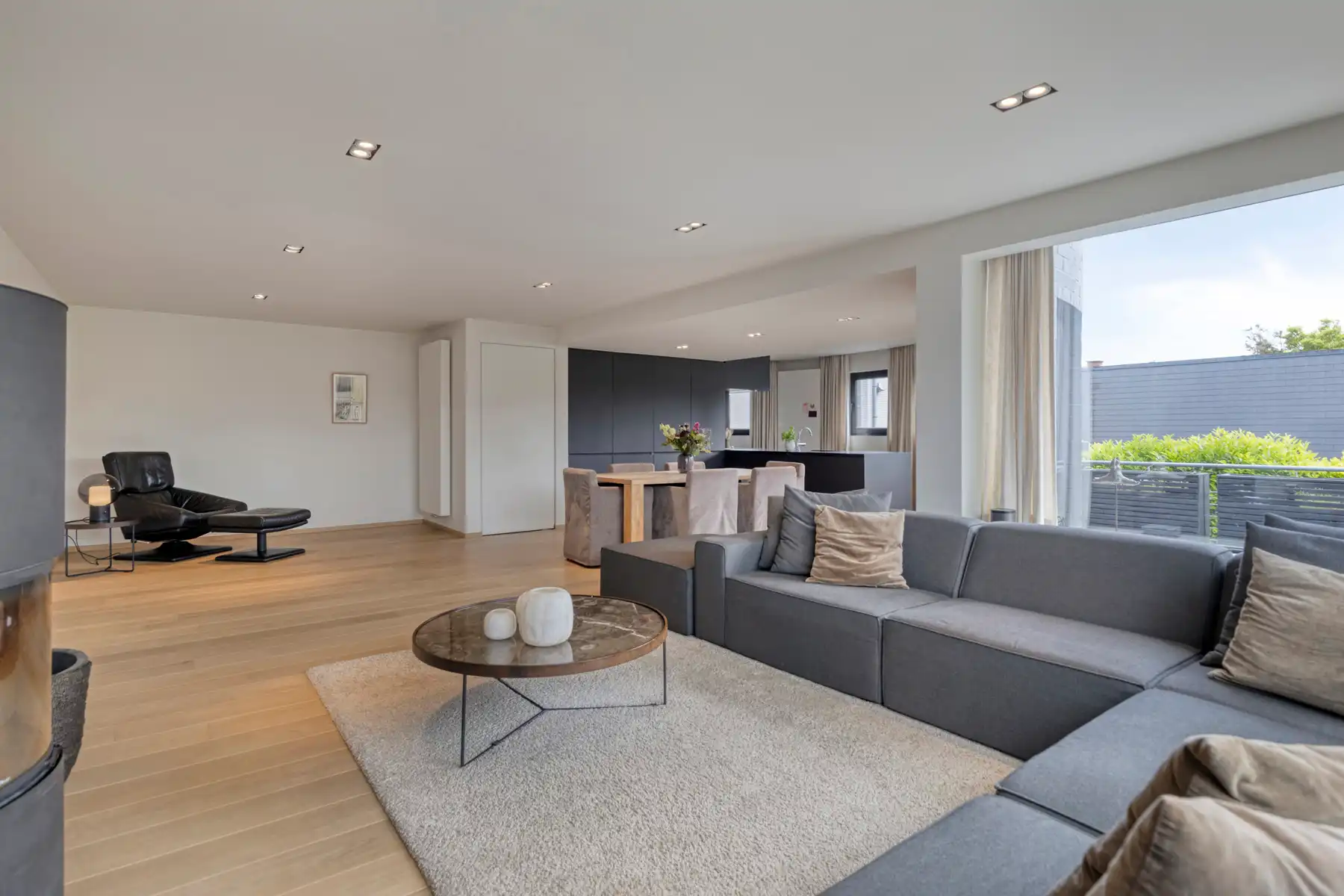 Unieke woning met multifunctionele ruimtes te Moerbeke foto 5