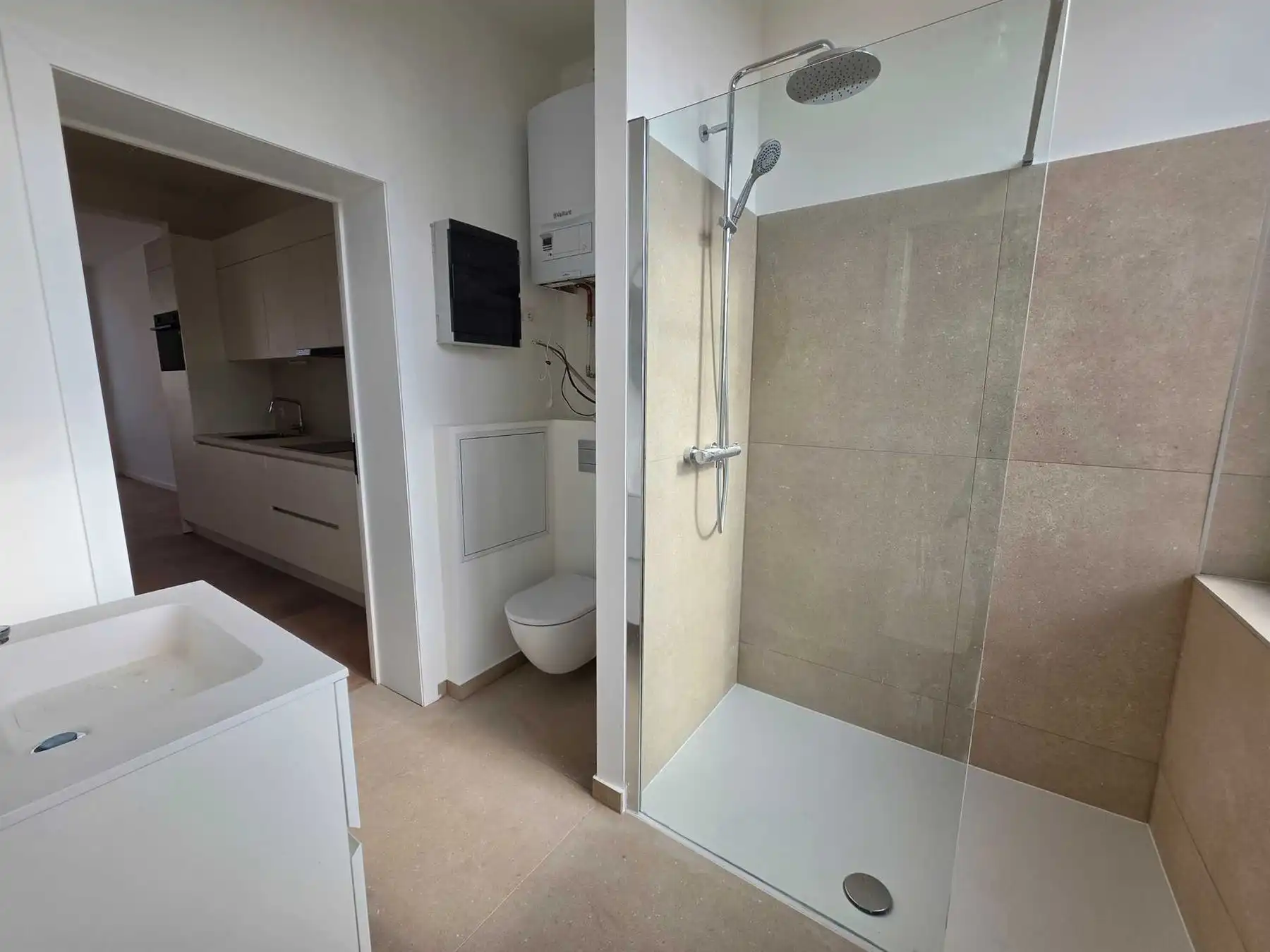 Instapklaar 1-slaapkamerappartement nabij Zurenborg foto 7