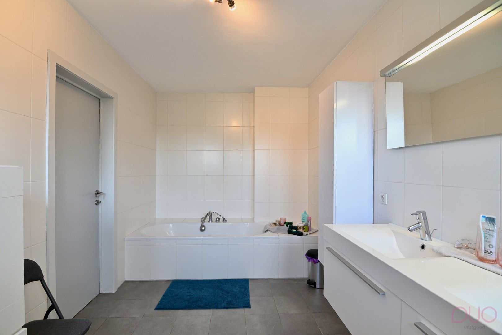 Knappe instapklare villawoning met vijf slaapkamers, verwarmd zwembad op 21a59ca foto 18