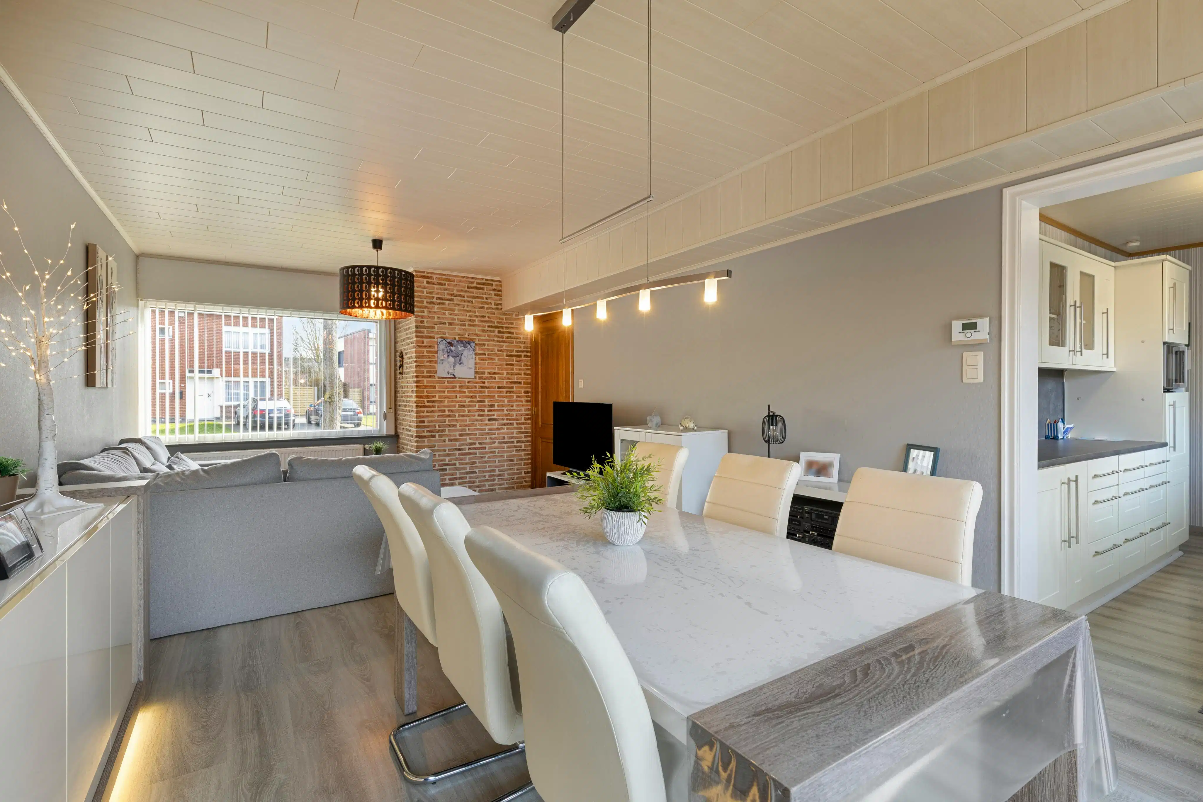 Huis met 4 slaapkamers en garage te koop in Diksmuide foto 3