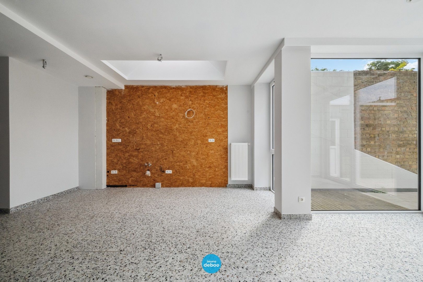 Gebouw met ruime werkplaats/garage & 3 appartementen foto 9