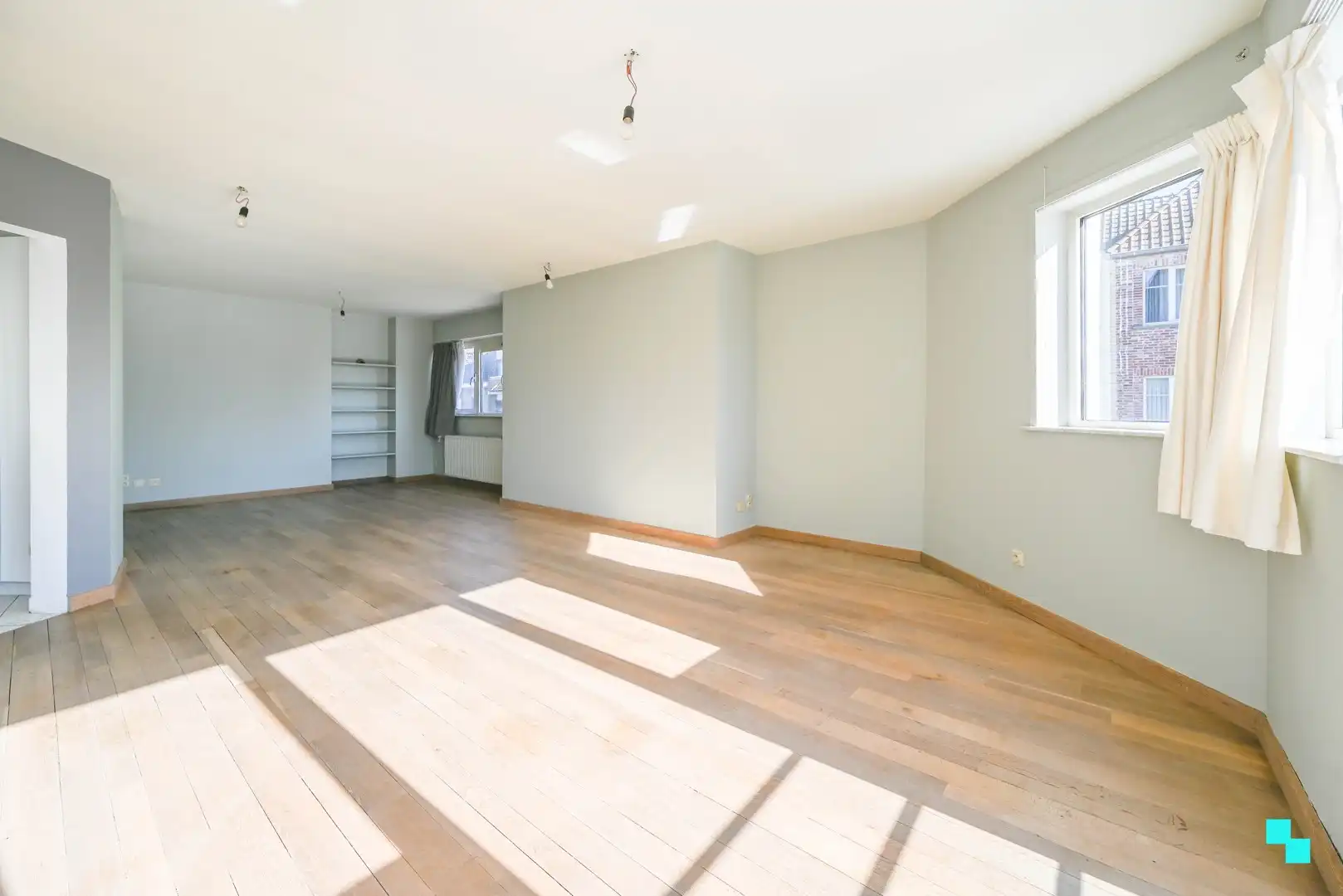 Duplexappartement in centrum van Sint-Baafs-Vijve foto 3