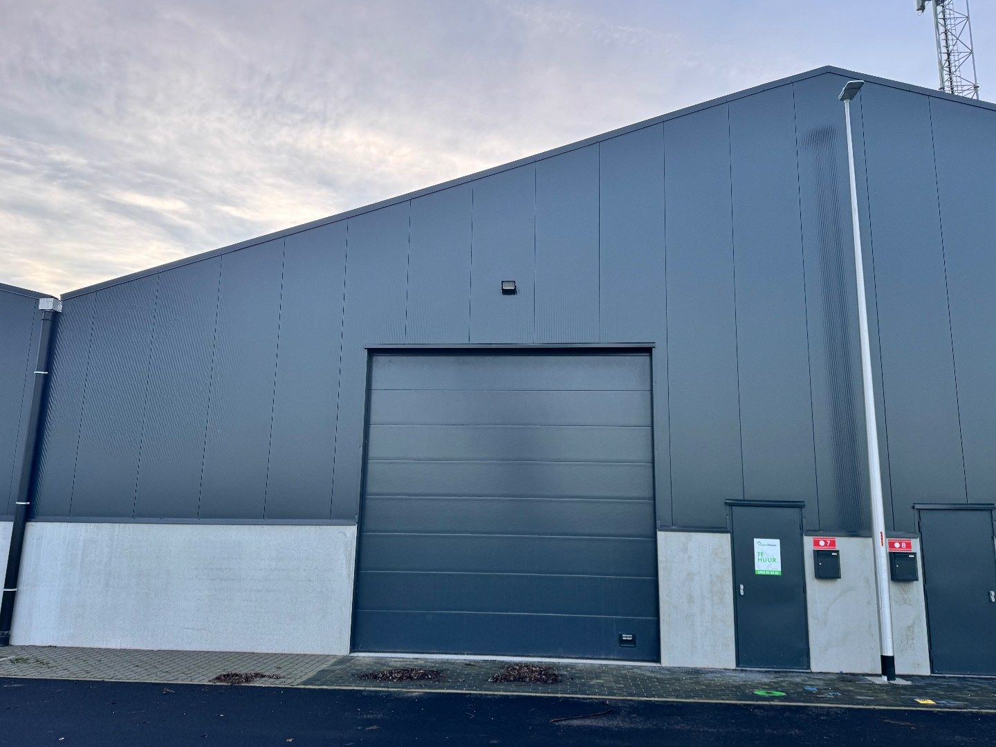 Nieuwe KMO-unit te huur in Kortemark foto {{pictureIndex}}