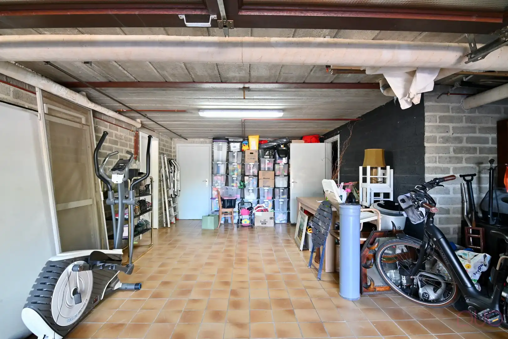 Gerenoveerd halfopen bebouwing op een prachtig perceel van 1h39a60ca inclusief weilanden foto 37