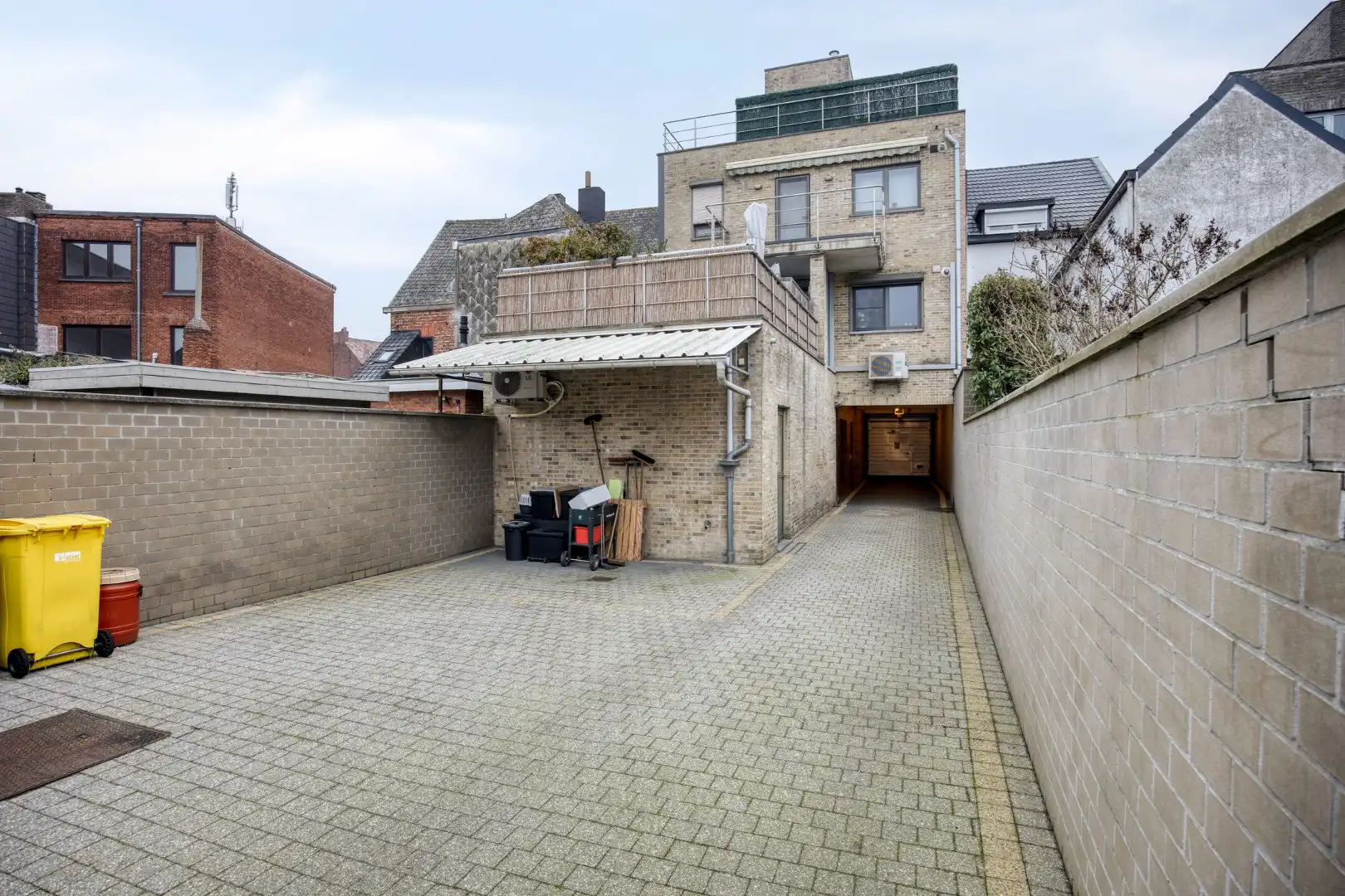 Instapklare commerciële ruimte in het centrum van Mol !  foto 14