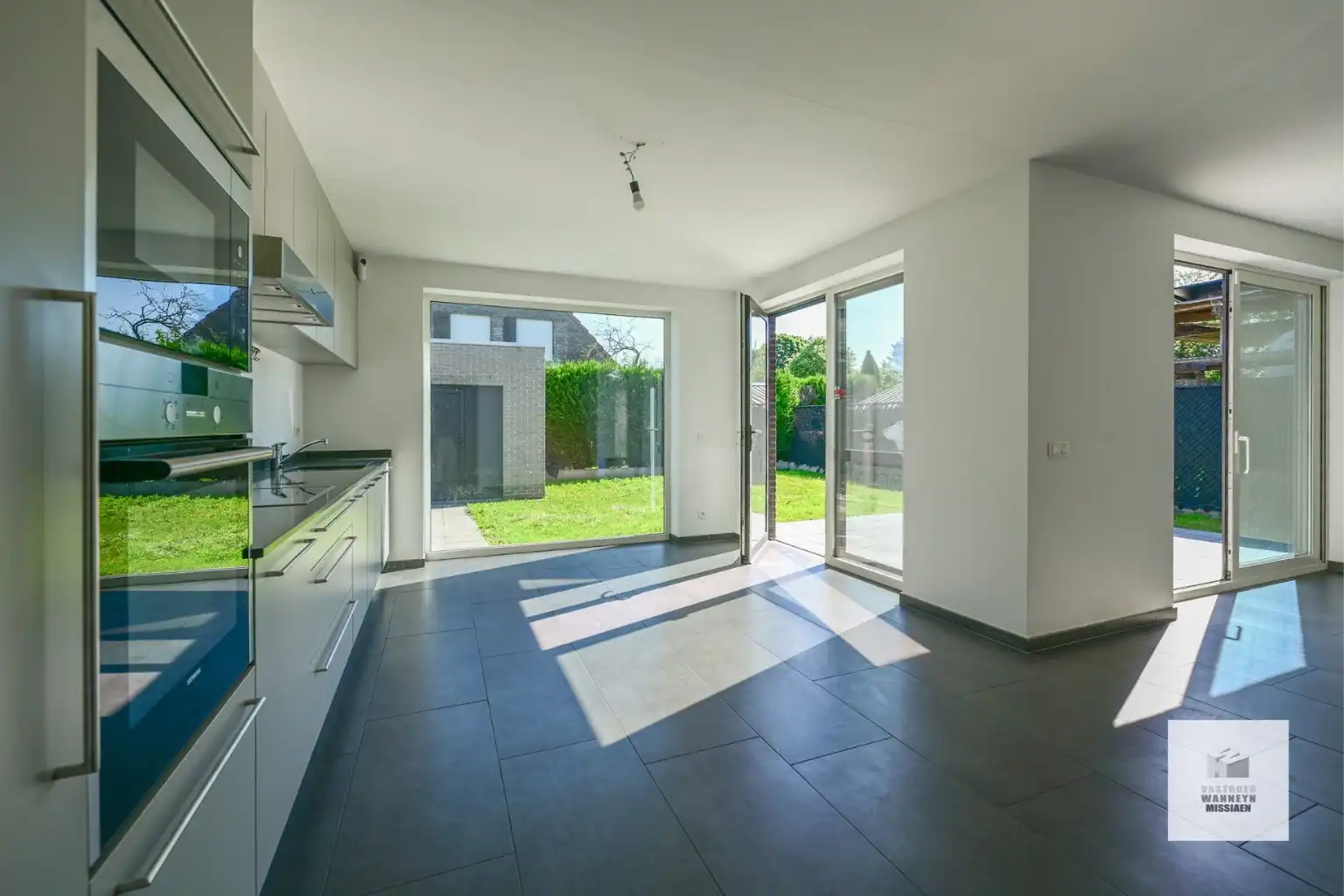 Recente energiezuinige woning met 3 slaapkamers en garage te Maria-Aalter foto 11