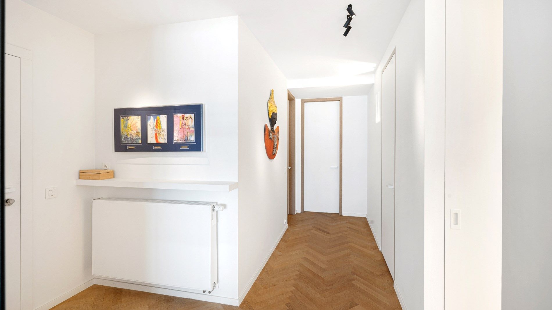 Luxueus vernieuwd appartement op de Zeedijk vlakbij het Rubensplein te Albertplage. Garage te koop foto 14