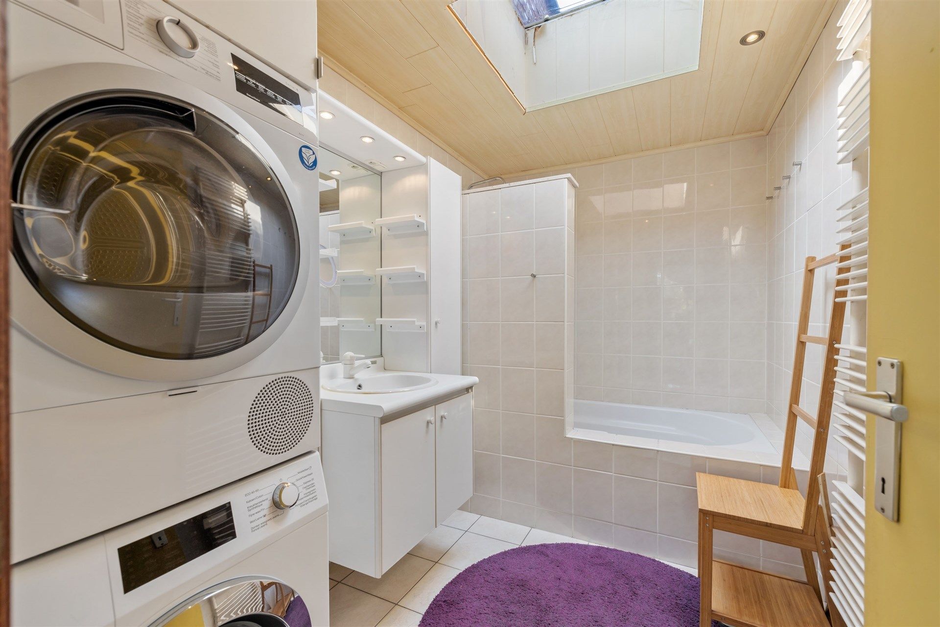 Instapklare starterswoning met 2 slaapkamers en autostaanplaats foto 10