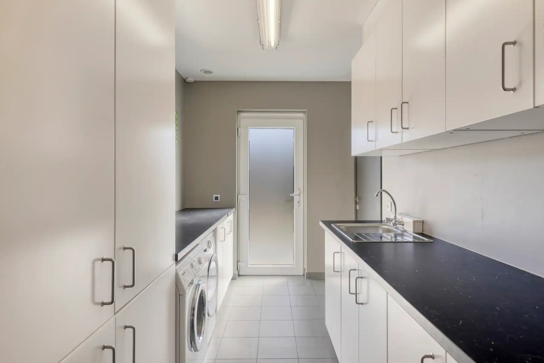 Prachtig afgewerkte villa met uitstekende ligging en EPC A foto 10