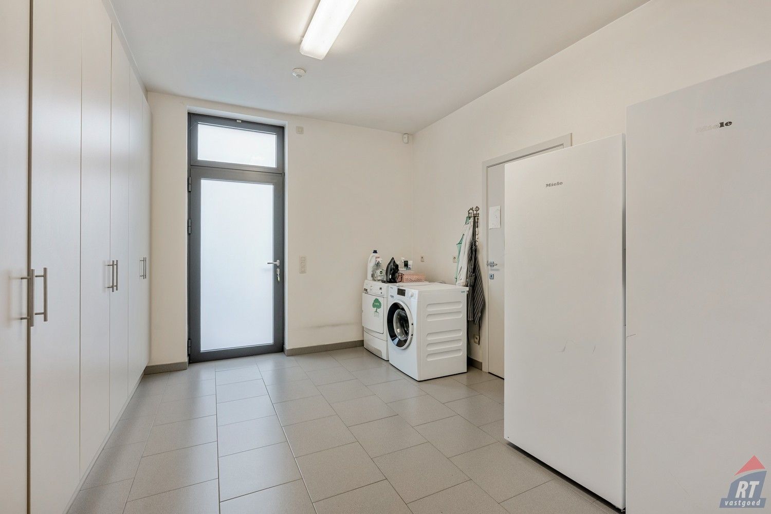 Uitzonderlijk ruime villa op een absolute toplocatie in het stadscentrum van Sint-Truiden foto 10