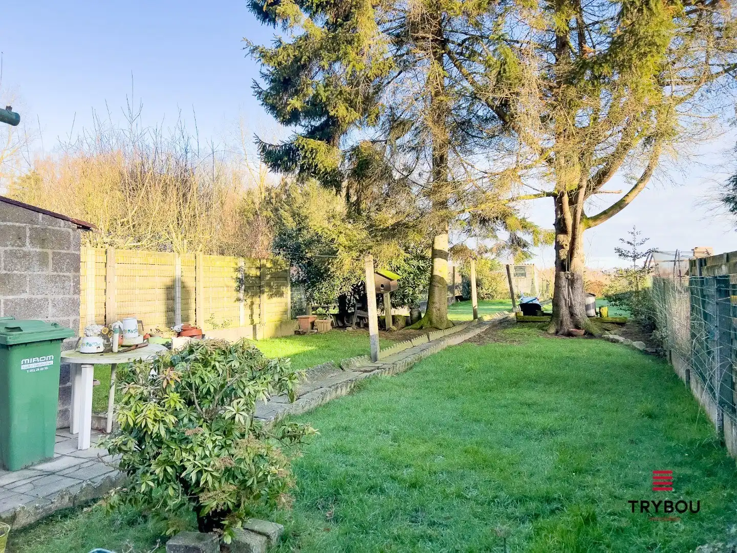 Ruime gezinswoning met 4 slaapkamers, garage en tuin foto 10