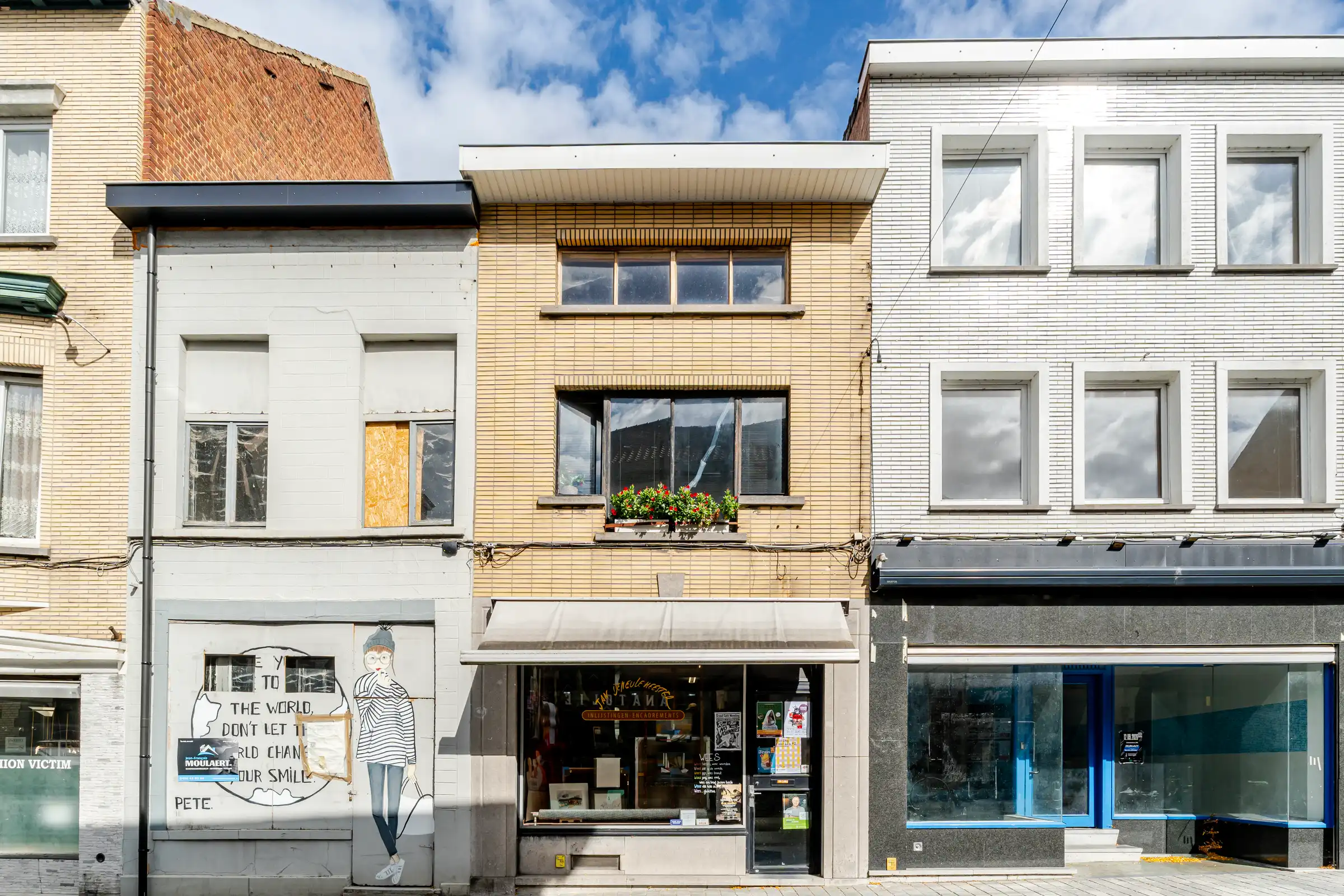 Twee handelshuizen met ca. 304 m² potentieel in hartje Ronse foto 2