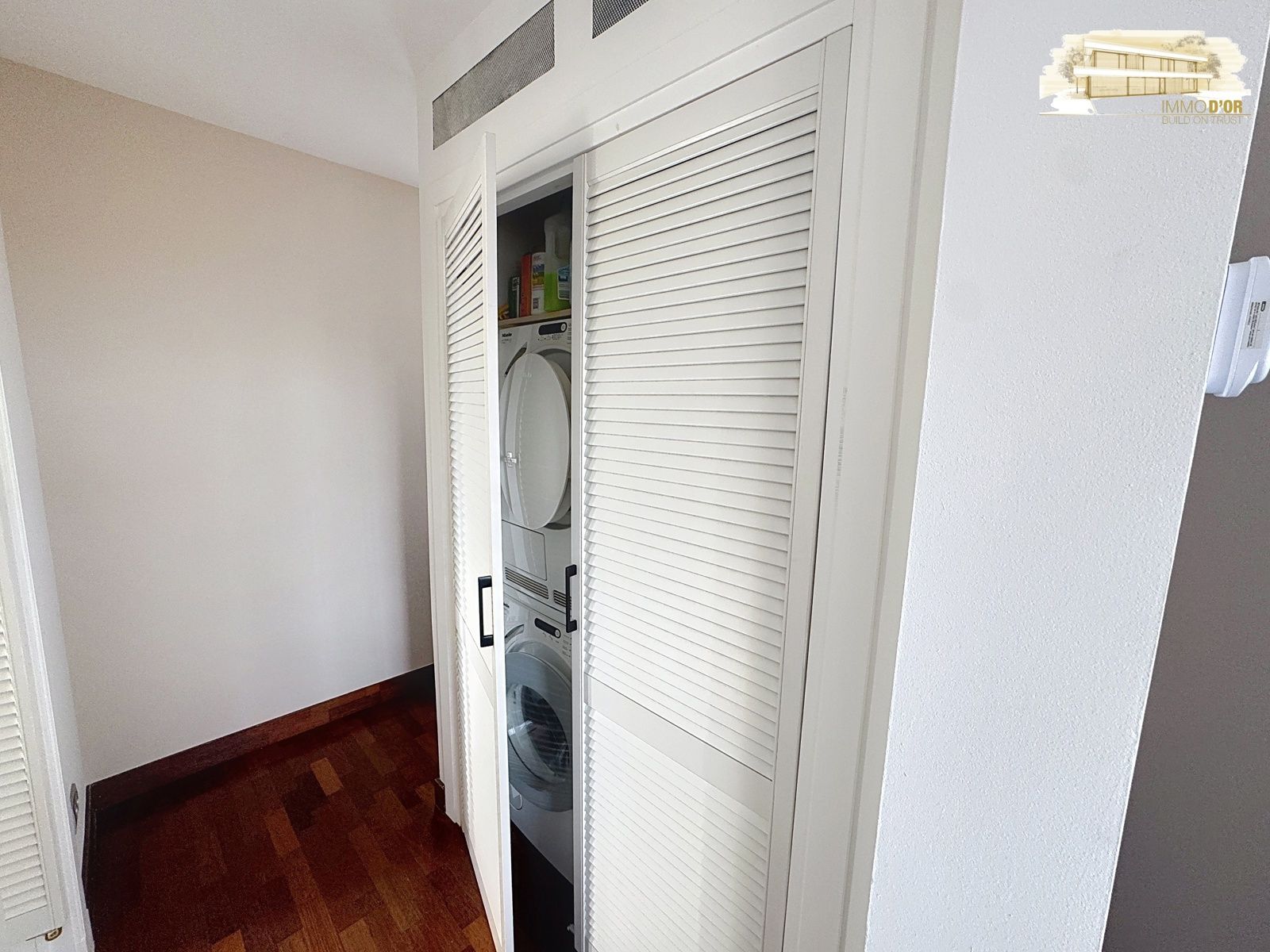 Prachtig dakappartement met een zeer groot Zuid en W-terras  foto 16