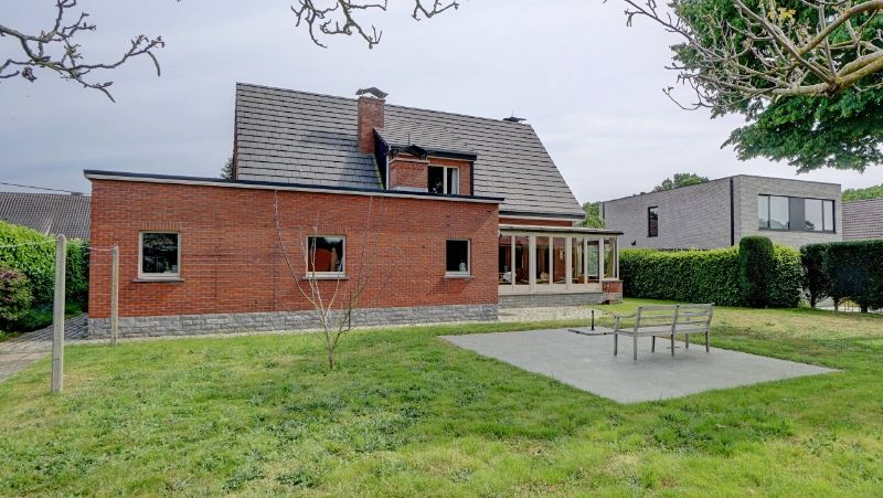 Klassieke villa van 305m² met ruime garage op 7 are 48 ca foto 22