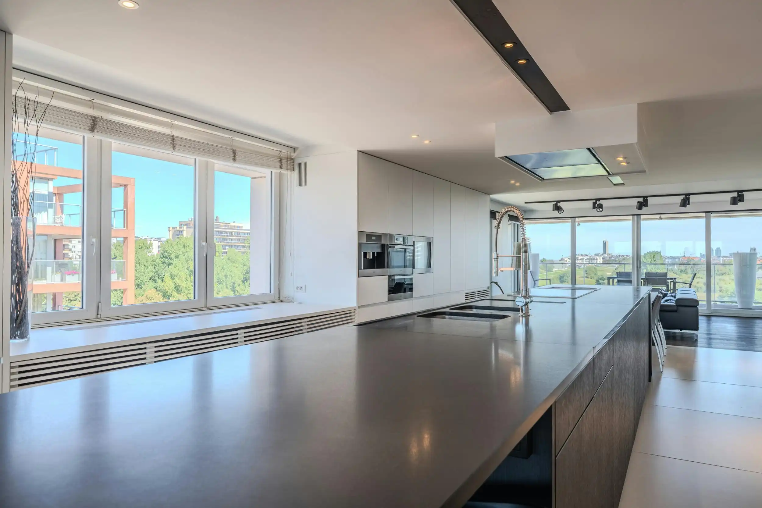 Prachtig appartement met open zicht op de Wellington Golf  foto 7