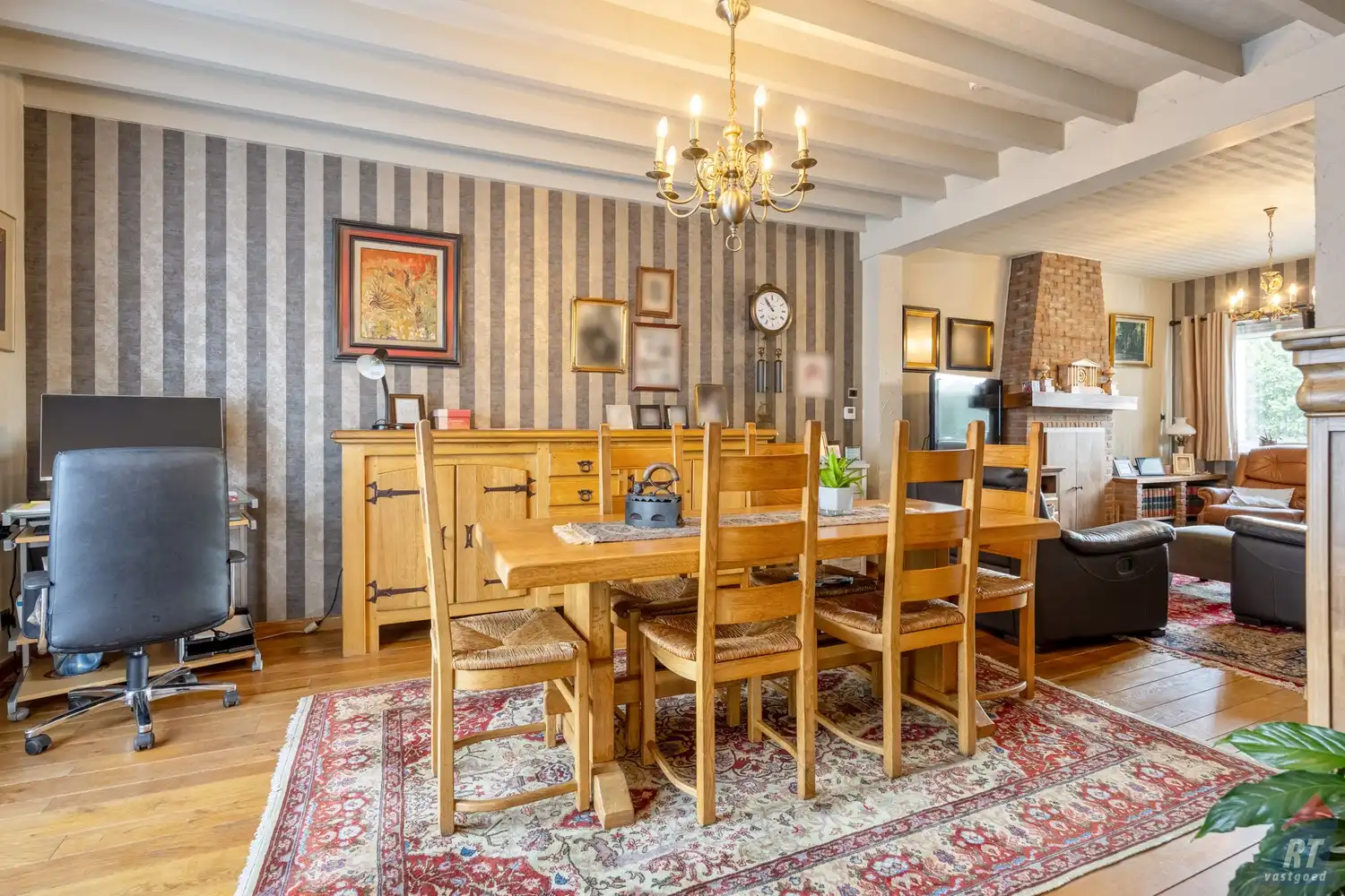 Charmante woning met zwembad op toplocatie in Sint-Truiden foto 3