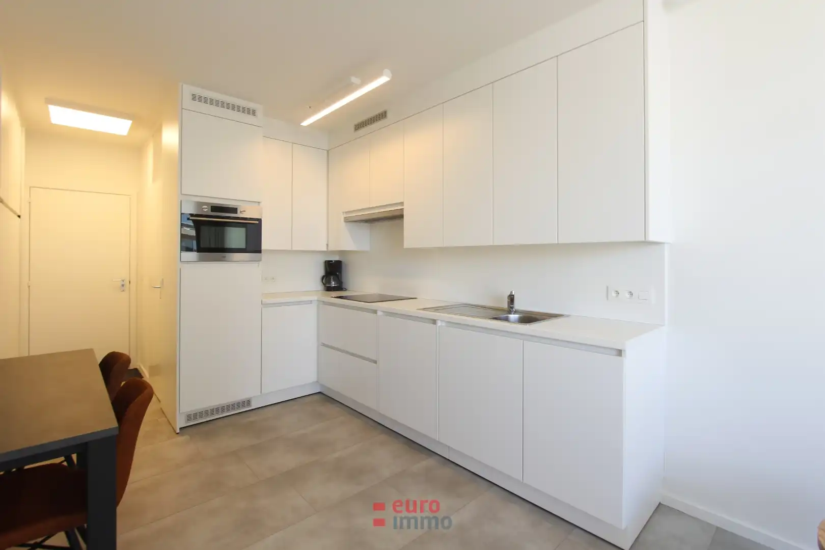 Leuke verhuurde studio met zuidwest-oriëntatie foto 3