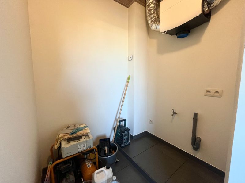 GERENOVEERD DUPLEXAPPARTEMENT TE HUUR MET 3 SLAAPKAMERS foto 4