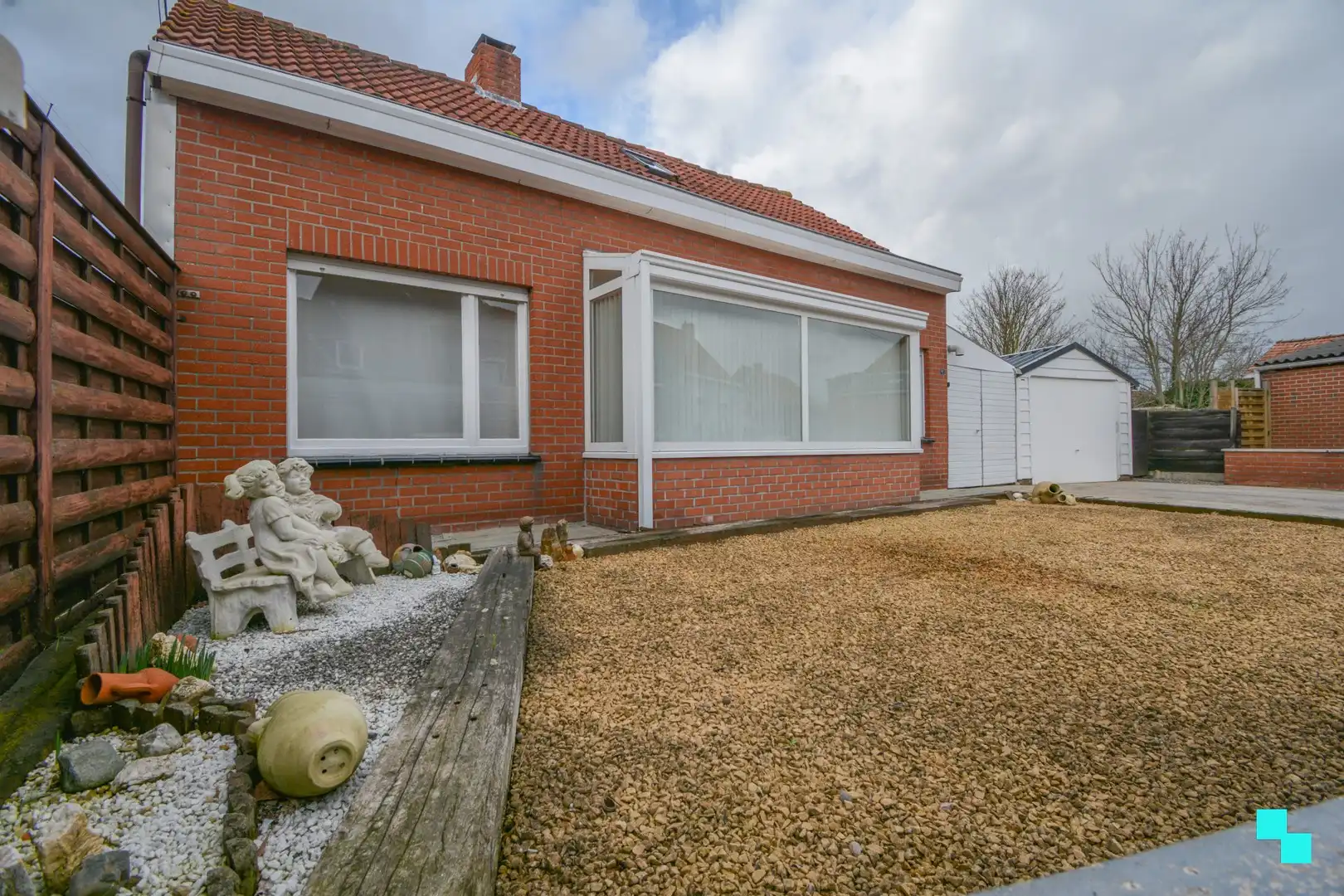 Goed onderhouden, te renoveren woning te Houthulst foto 2