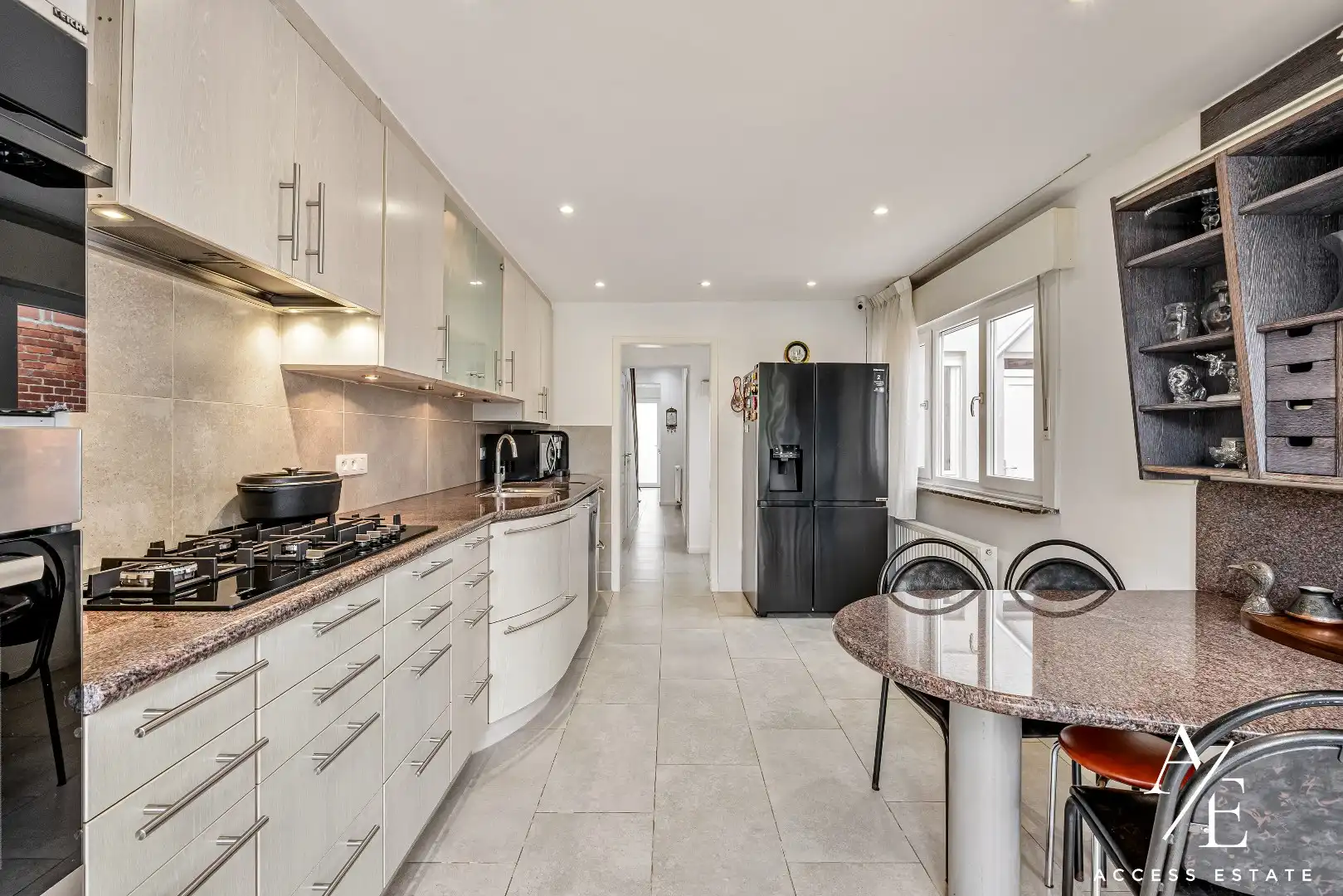 WICHELEN - Ruime vernieuwde woning met 4 slpk, 2 badk! foto 7
