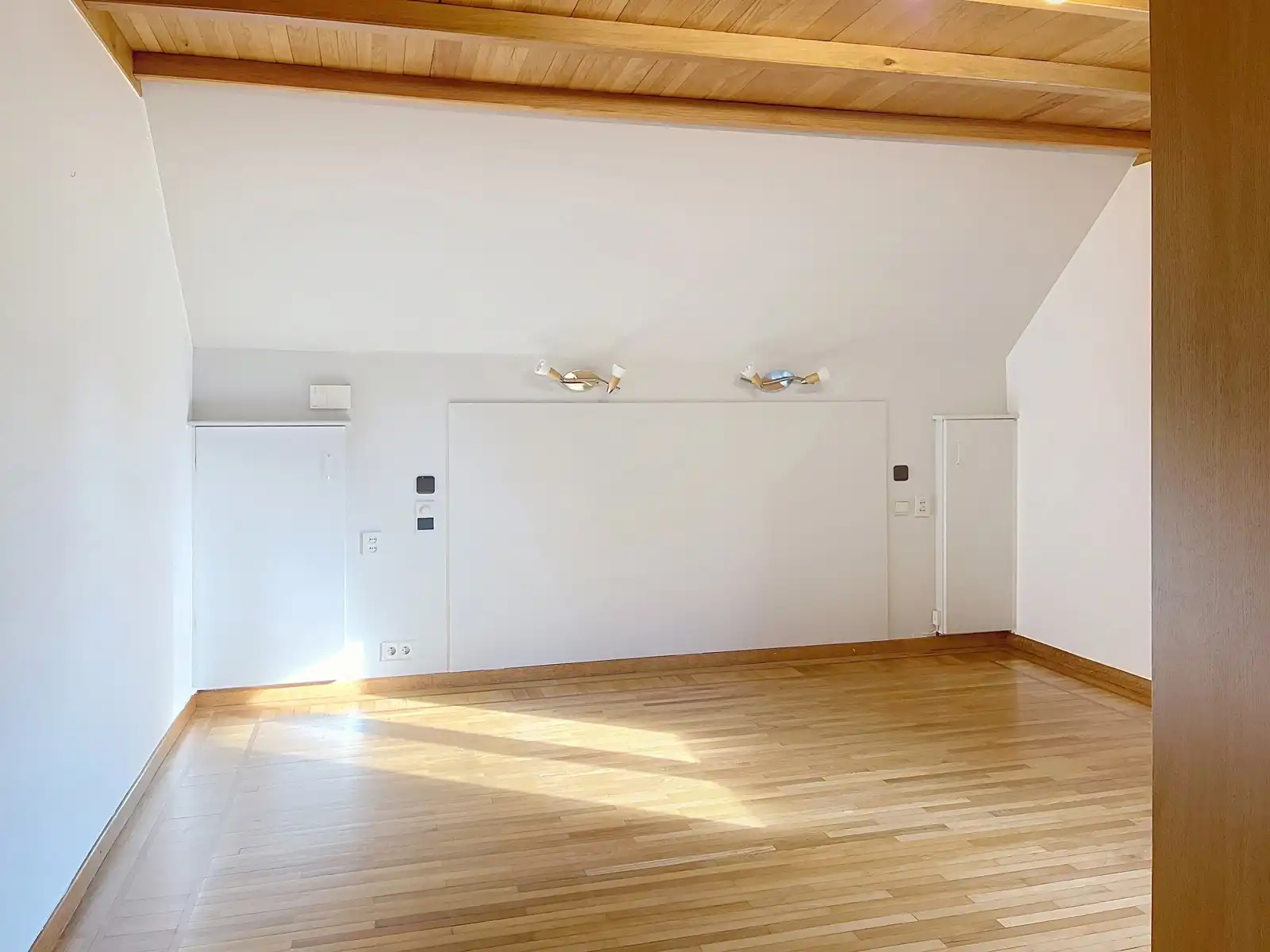 Rustig gelegen charmante villa met 4/5 slpk. in Geistingen. foto 19