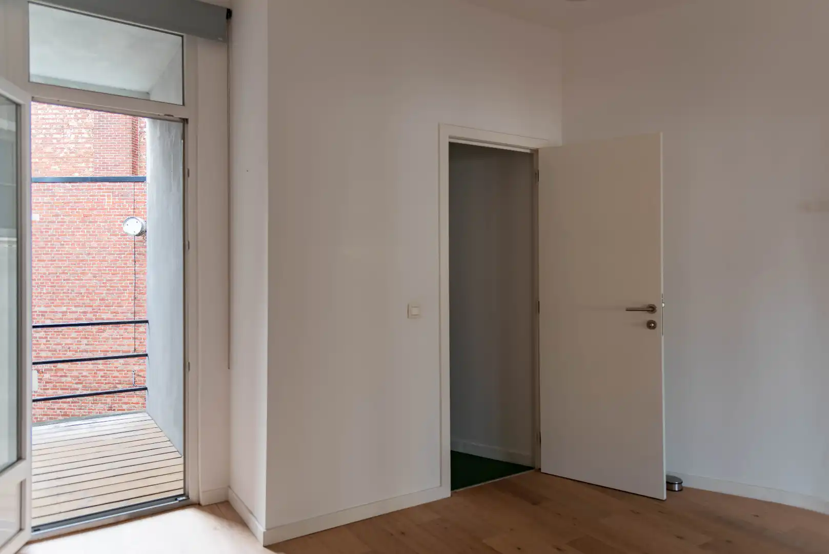 Lichtrijk hoekappartement in Borgerhout foto 10