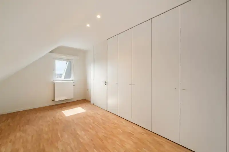 Exclusieve duplex met 210 m² woonbeleving in hartje Roeselare ROESELARE STADSKERN | RECENT LUXUEUS VERNIEUWD | 2 À 3 SLAAPKAMERS | 2 TERRASSEN | 210 m² foto 19