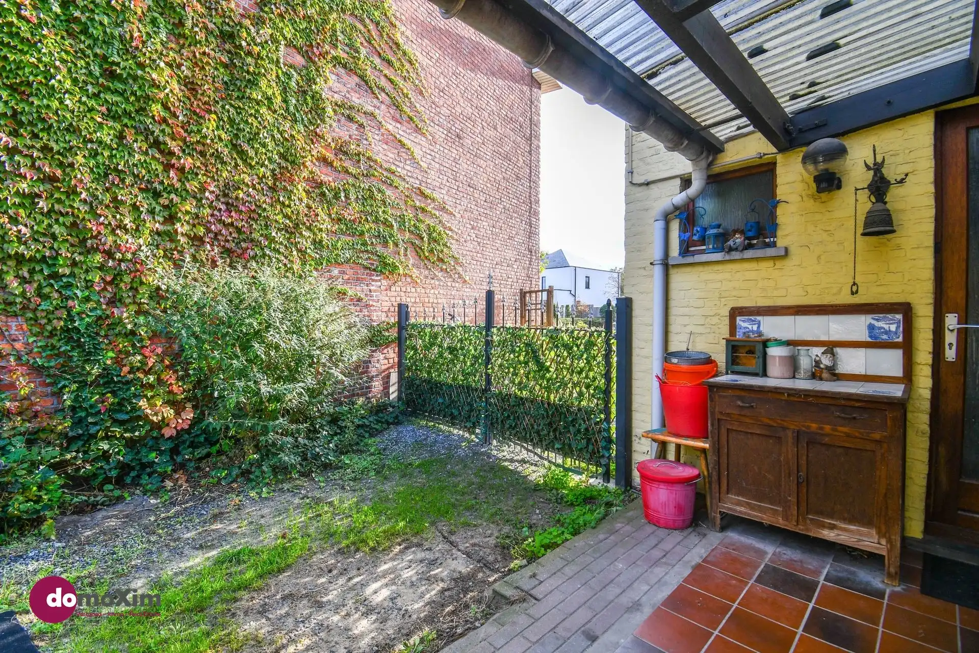 Praktische woning met mooie tuin en uitstekende bereikbaarheid foto 18