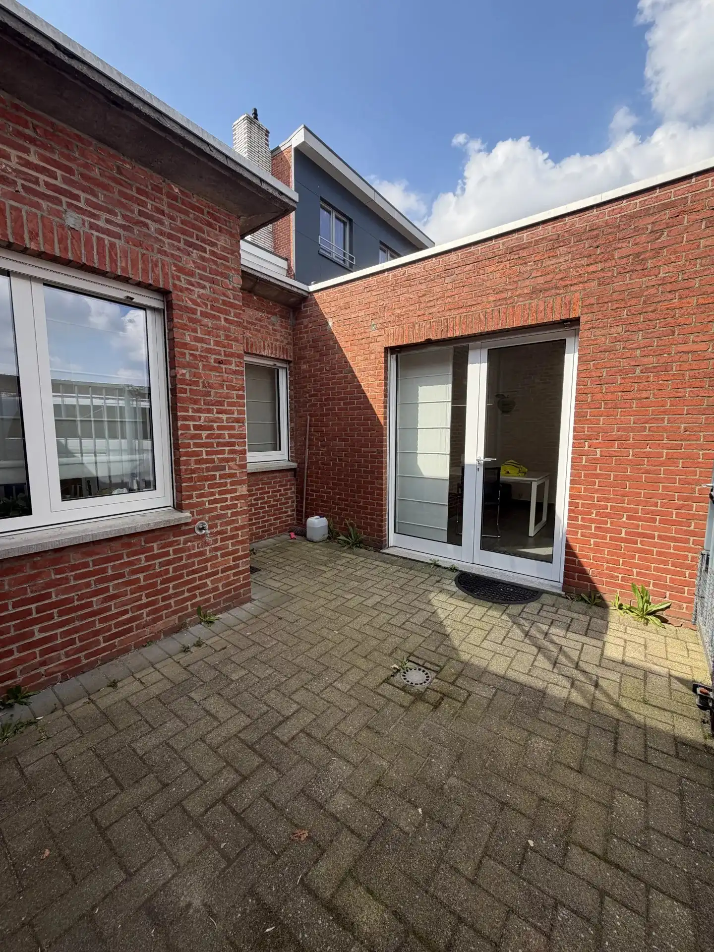 Ruim handelspand op toplocatie in Koersel centrum foto 20