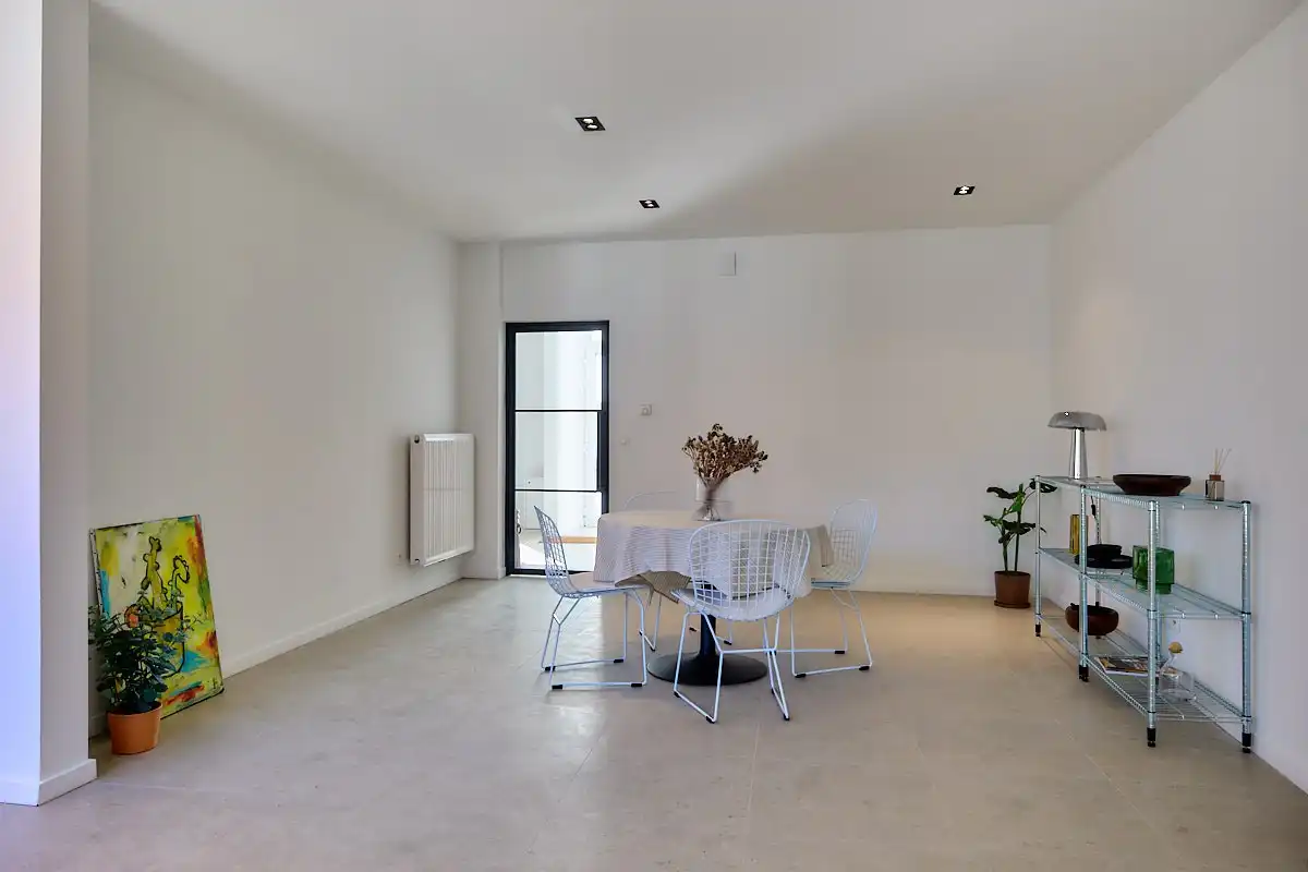 Gerenoveerde halfopen woning met 3 slaapkamers, bureau, parking en tuin in Sint-Denijs-Westrem foto 14