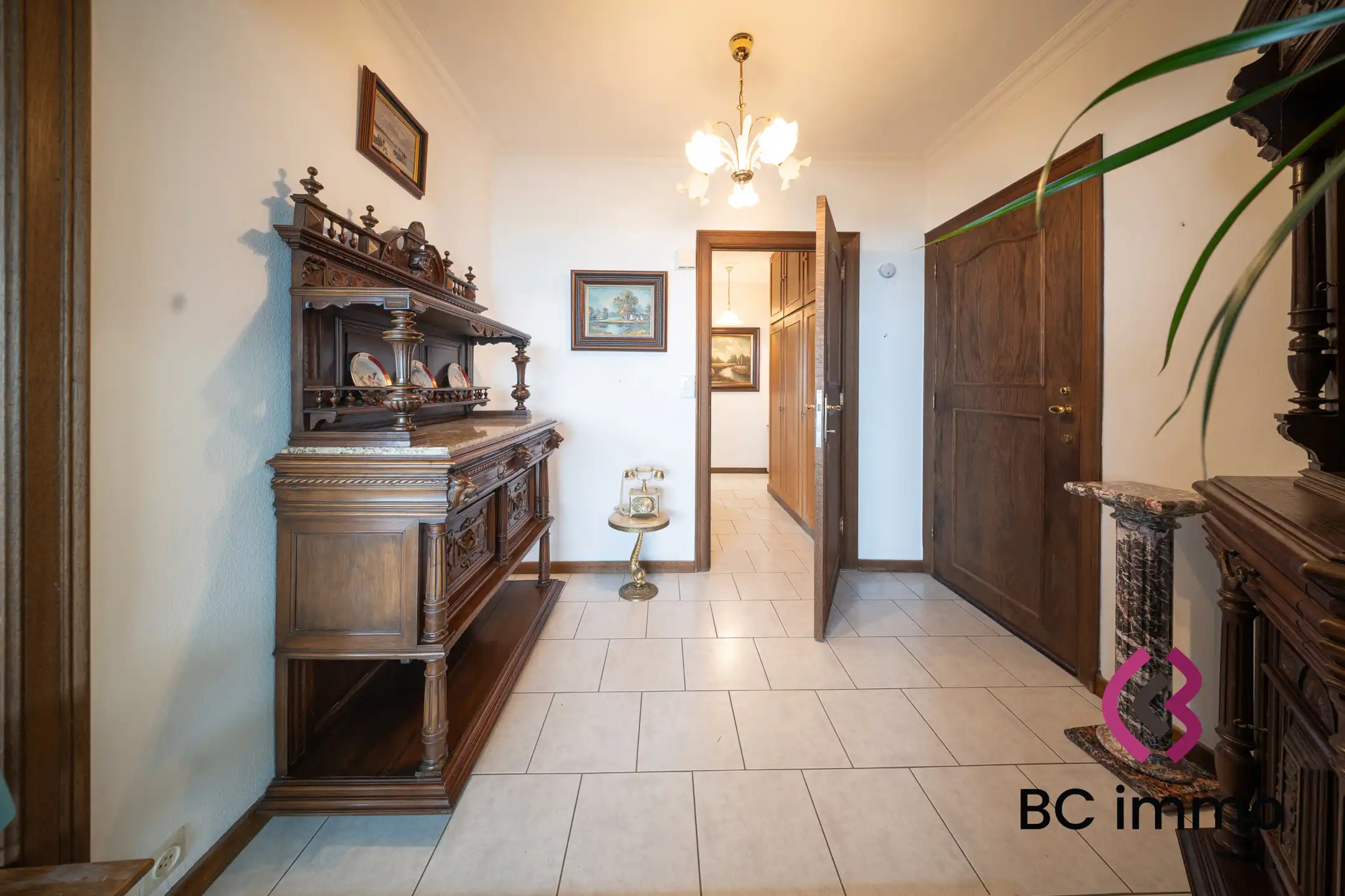 2 slaapkamer appartement met panoramisch uitzicht op toplocatie foto 6