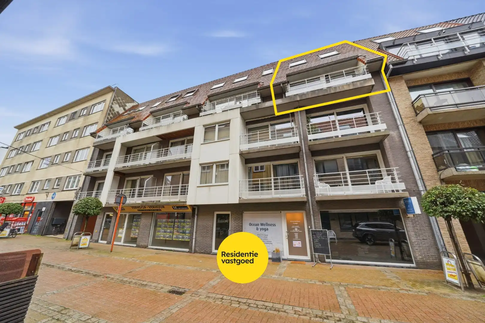 Instapklaar duplexappartement met 2 slaapkamers in Bredene Duinen foto {{pictureIndex}}